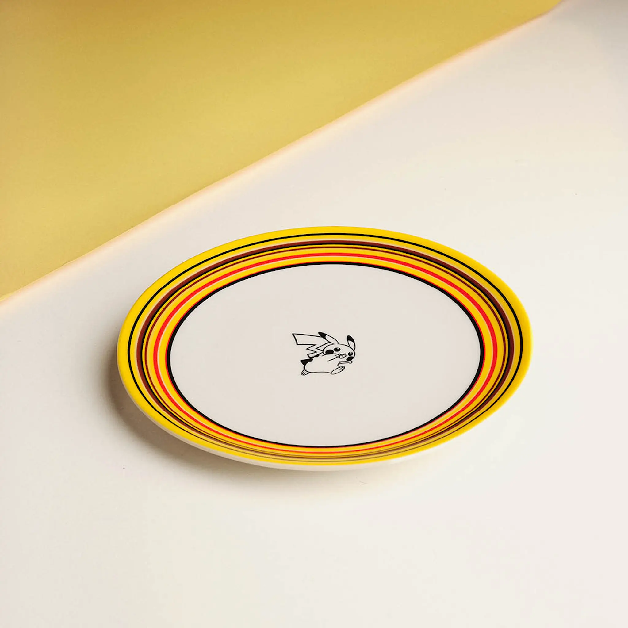iittala Iittala x Pokémon Origo tallrik 20 cm Pikachu