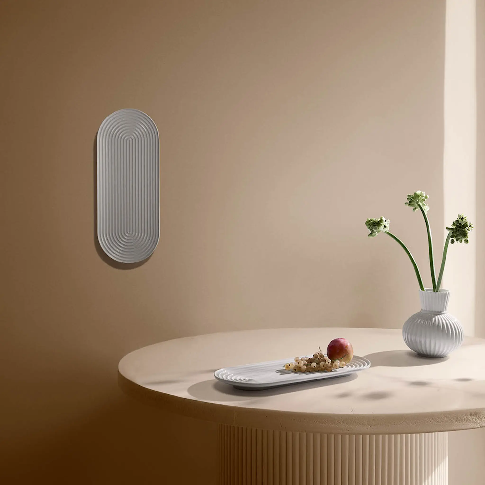 Lyngby Porcelæn Lyngby Tura oval serveringsfat 34x14,5 cm hvit