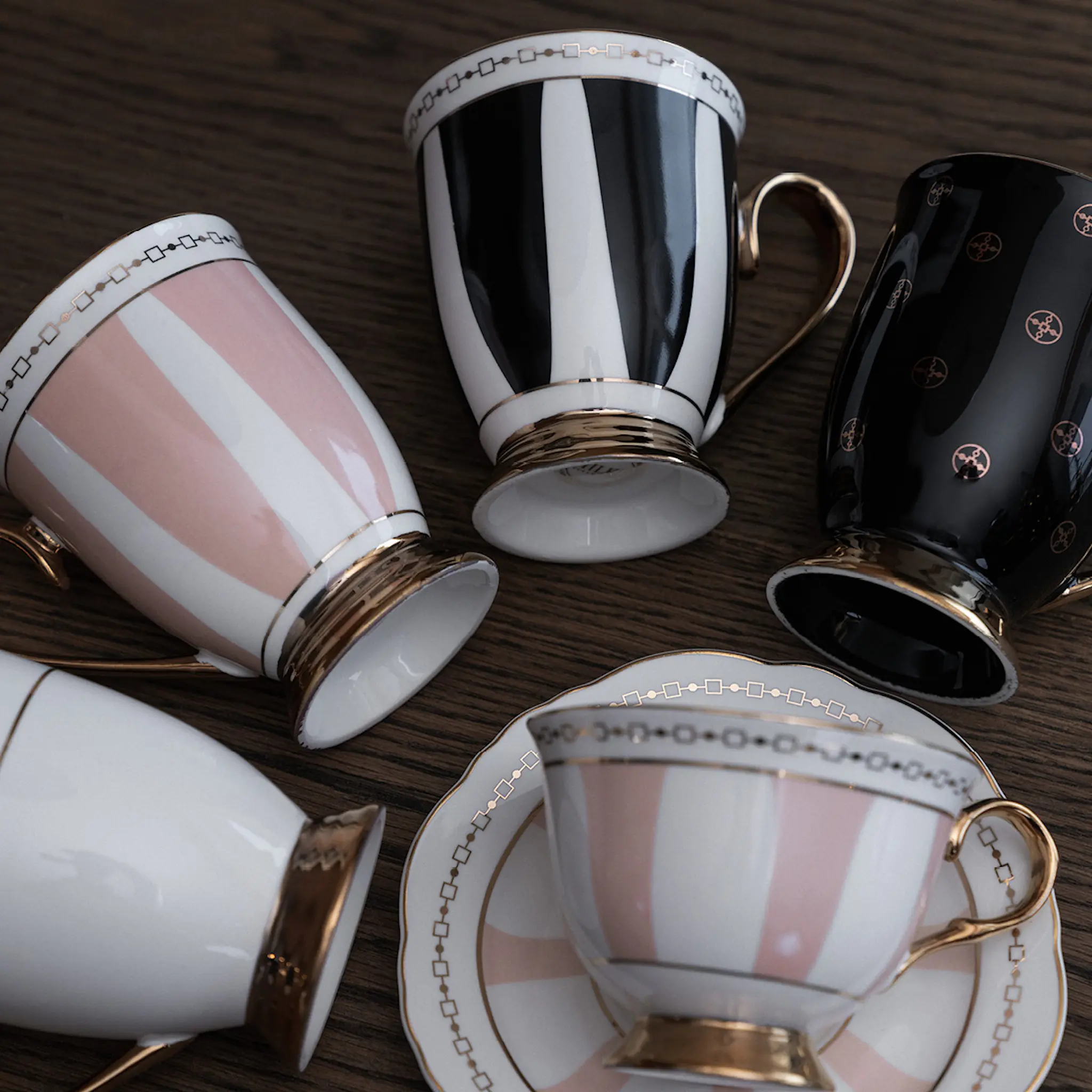 Hilke Anima Gemella Nero Mugg 28 cl Svart/Guld