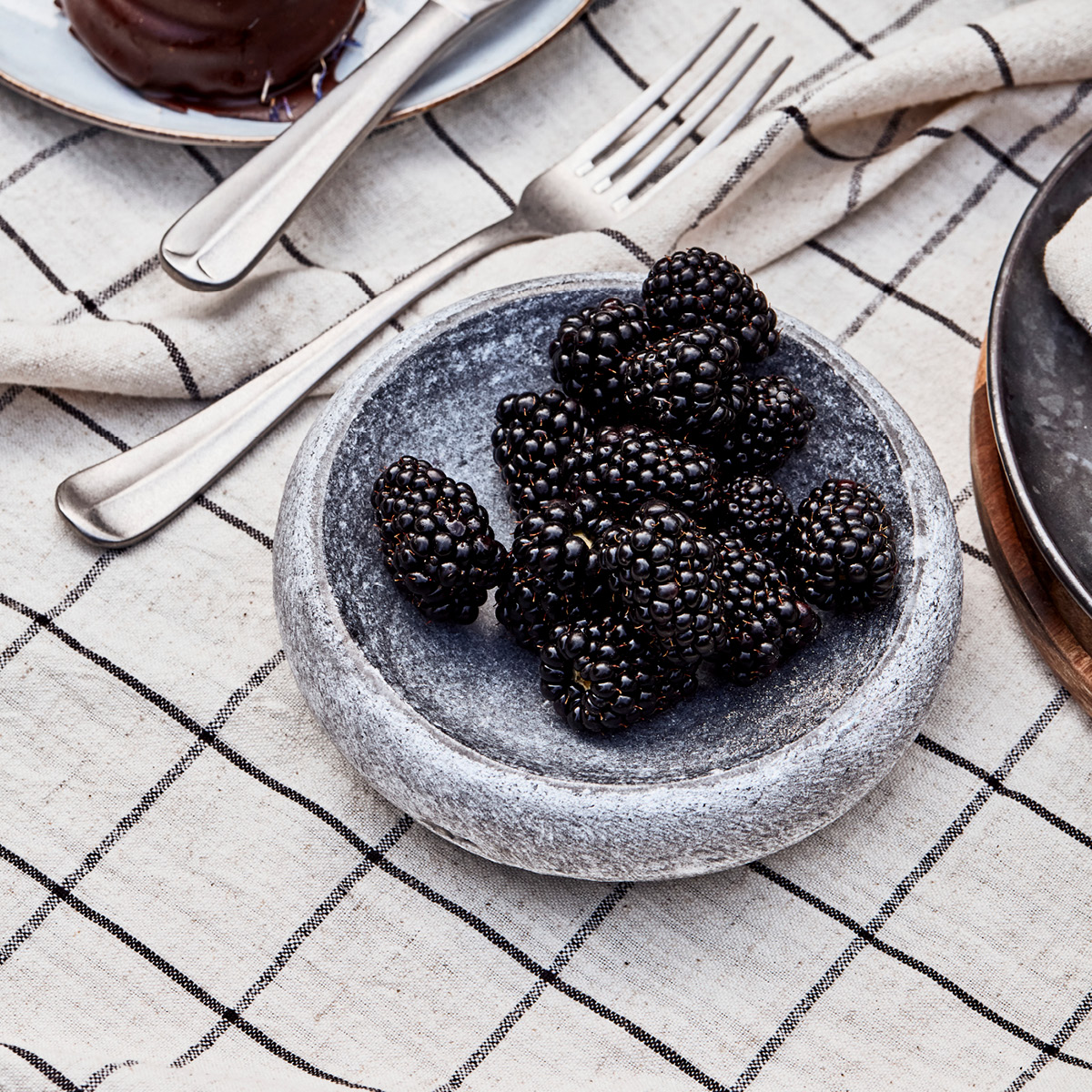 House Doctor Join duk 260x150 cm svart/off-white