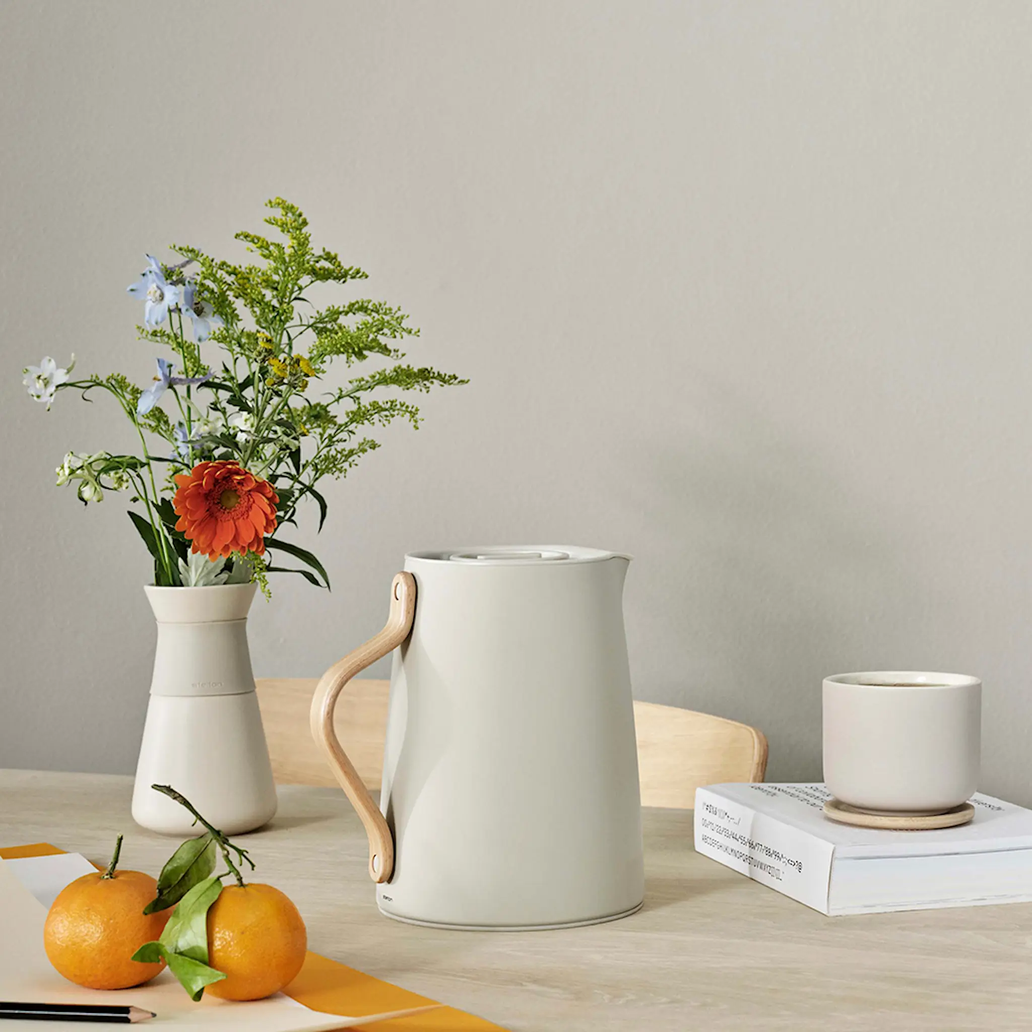 Stelton Danish Modern Emma Termoskannu 1 L Hiekka