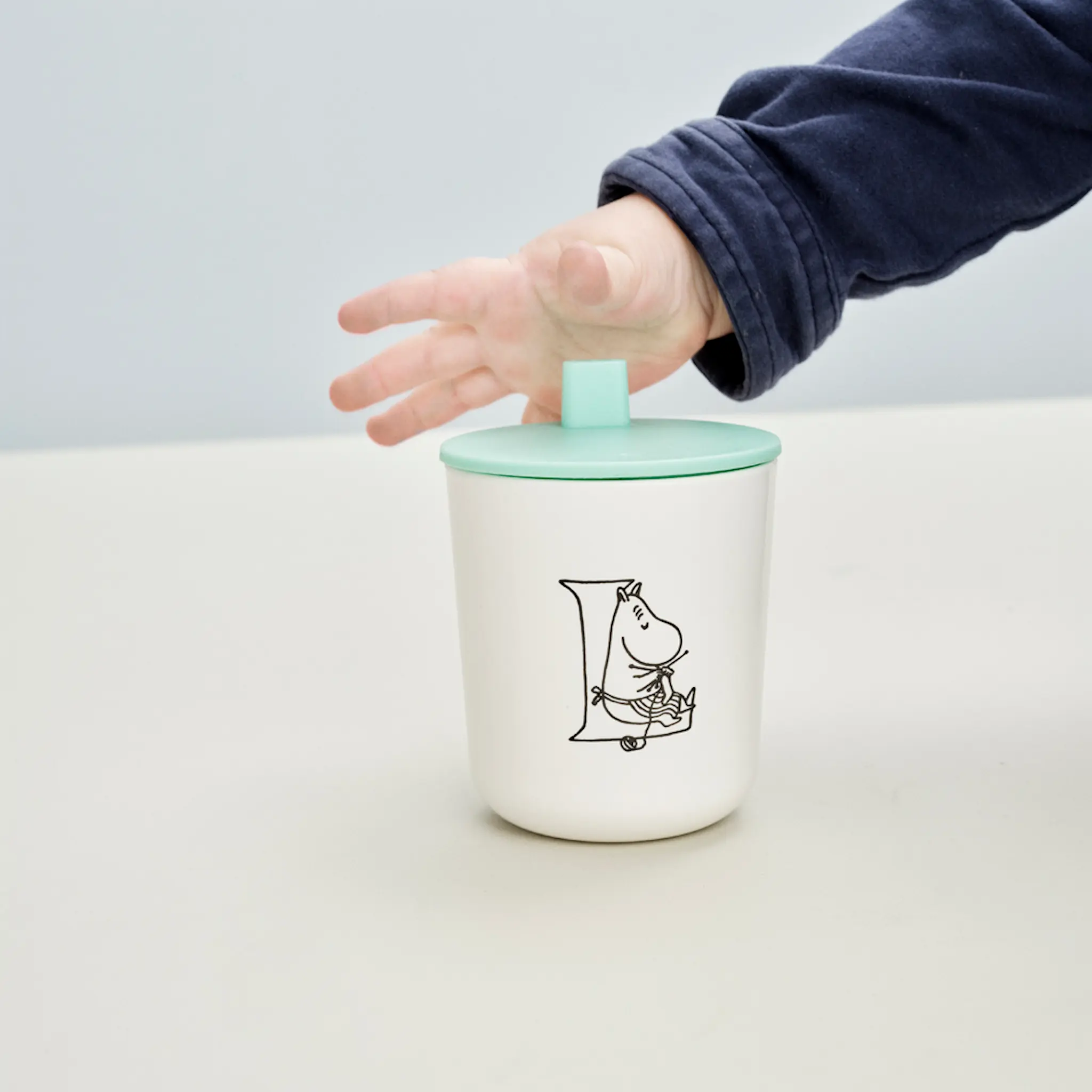 RIG-TIG Moomin ABC Dricklock till Mugg Turqouise