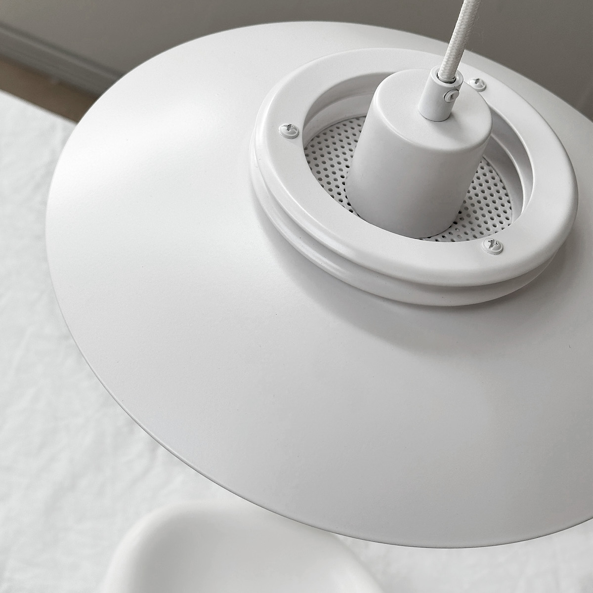 Dyberg Larsen EJKA mini pendel 15x30 cm hvit