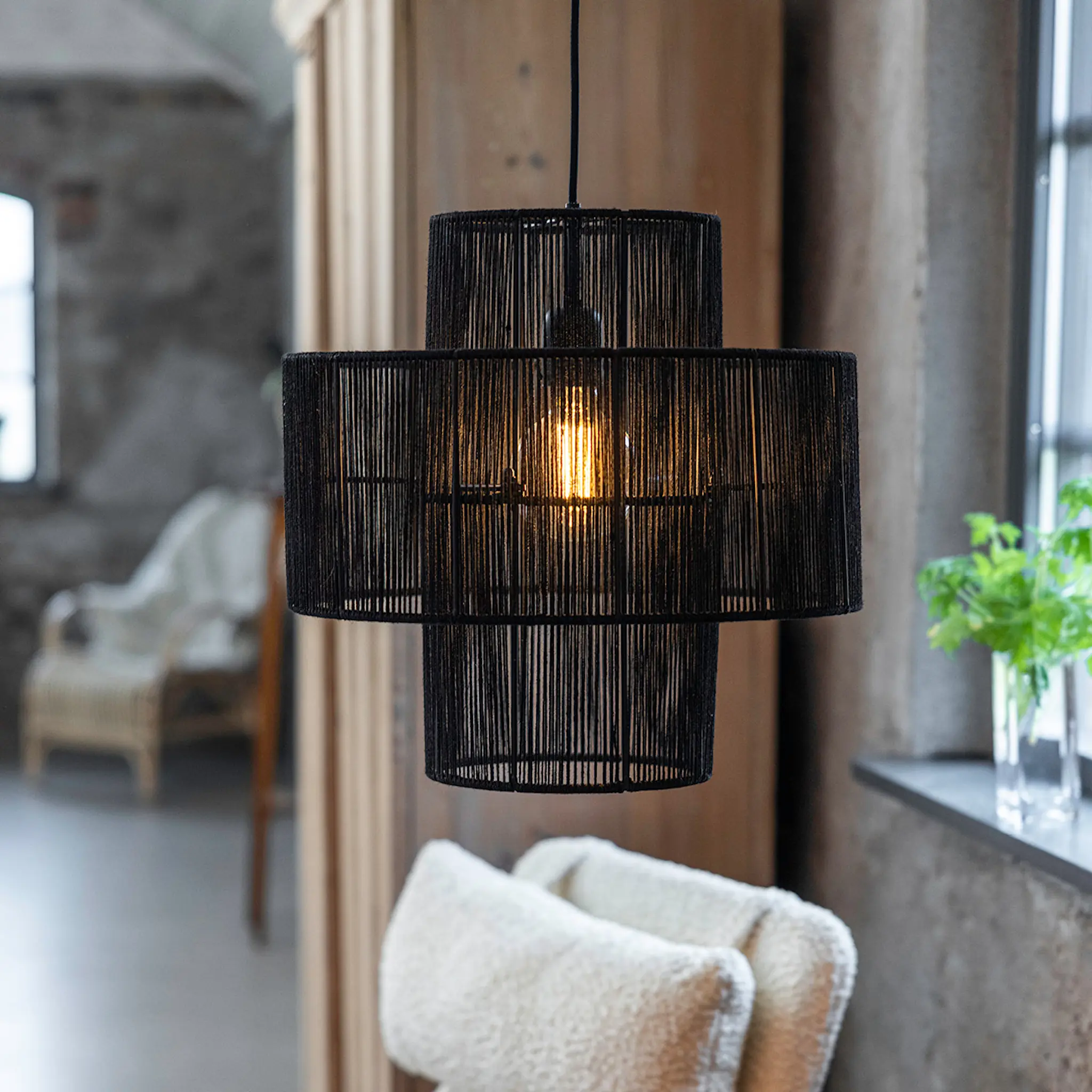 Markslöjd Soga taklampa 40 cm svart