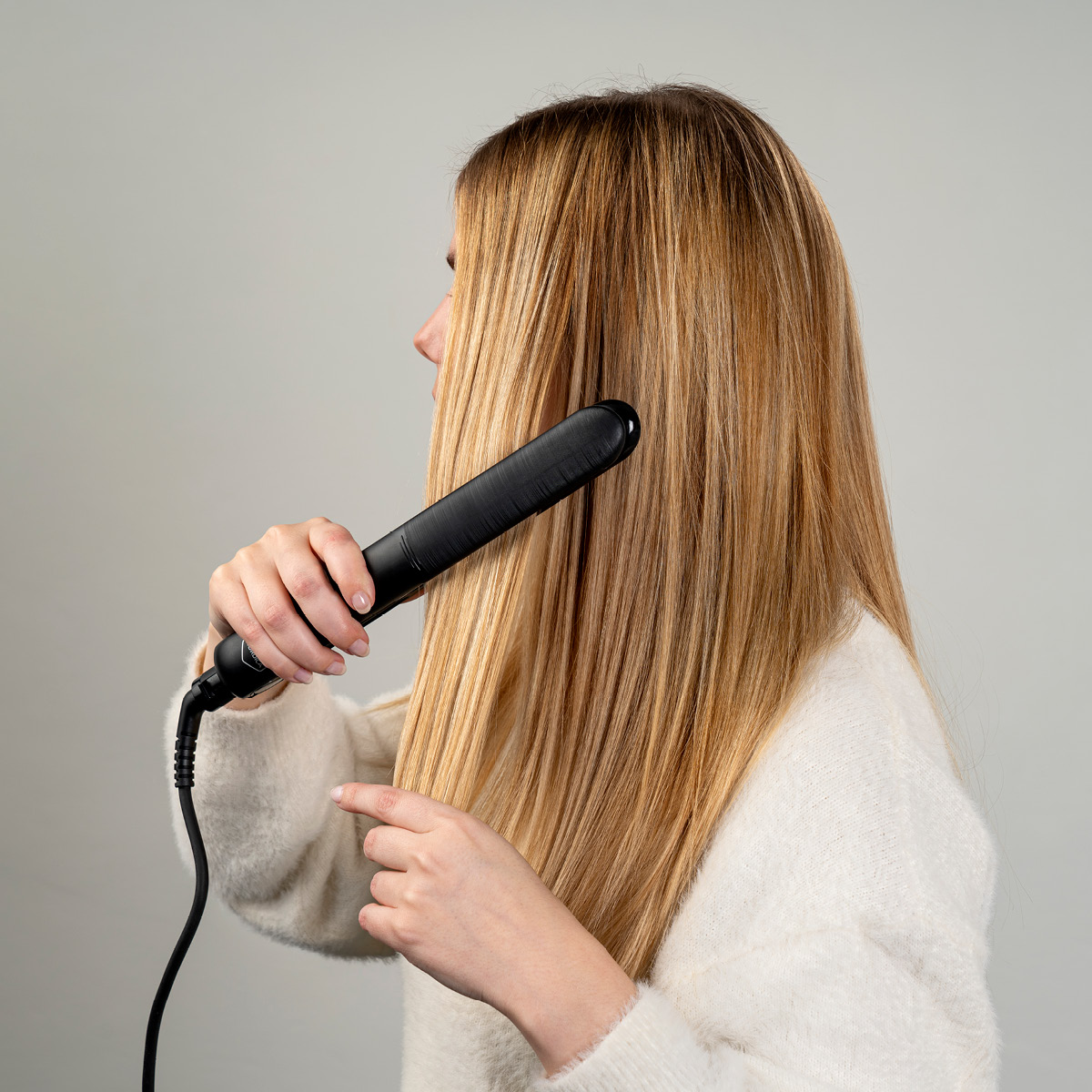 OBH Nordica Artist Optiliss Suoristusrauta NF3225N0 Musta