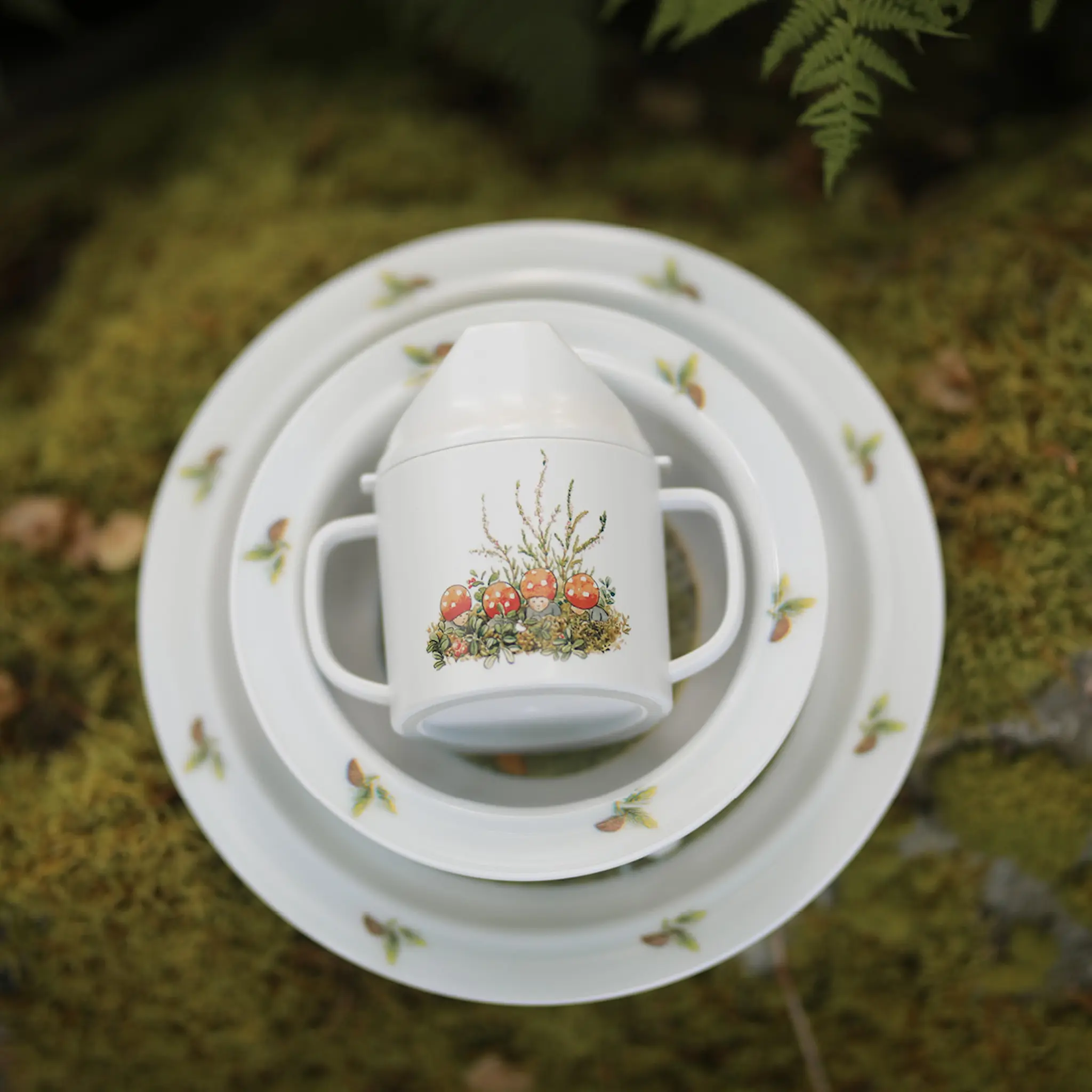 Rätt Start Elsa Beskow barneservise 3 deler Tomtebobarnen hover