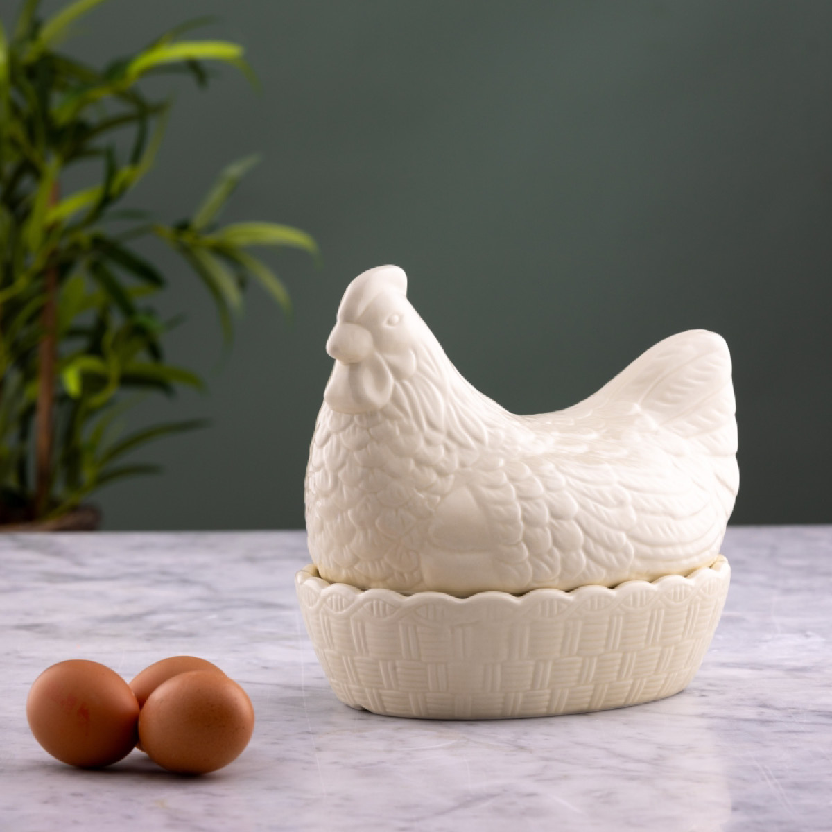 Mason Cash Nest Egg Koristepurkki Kana 23,4 cm Kerma