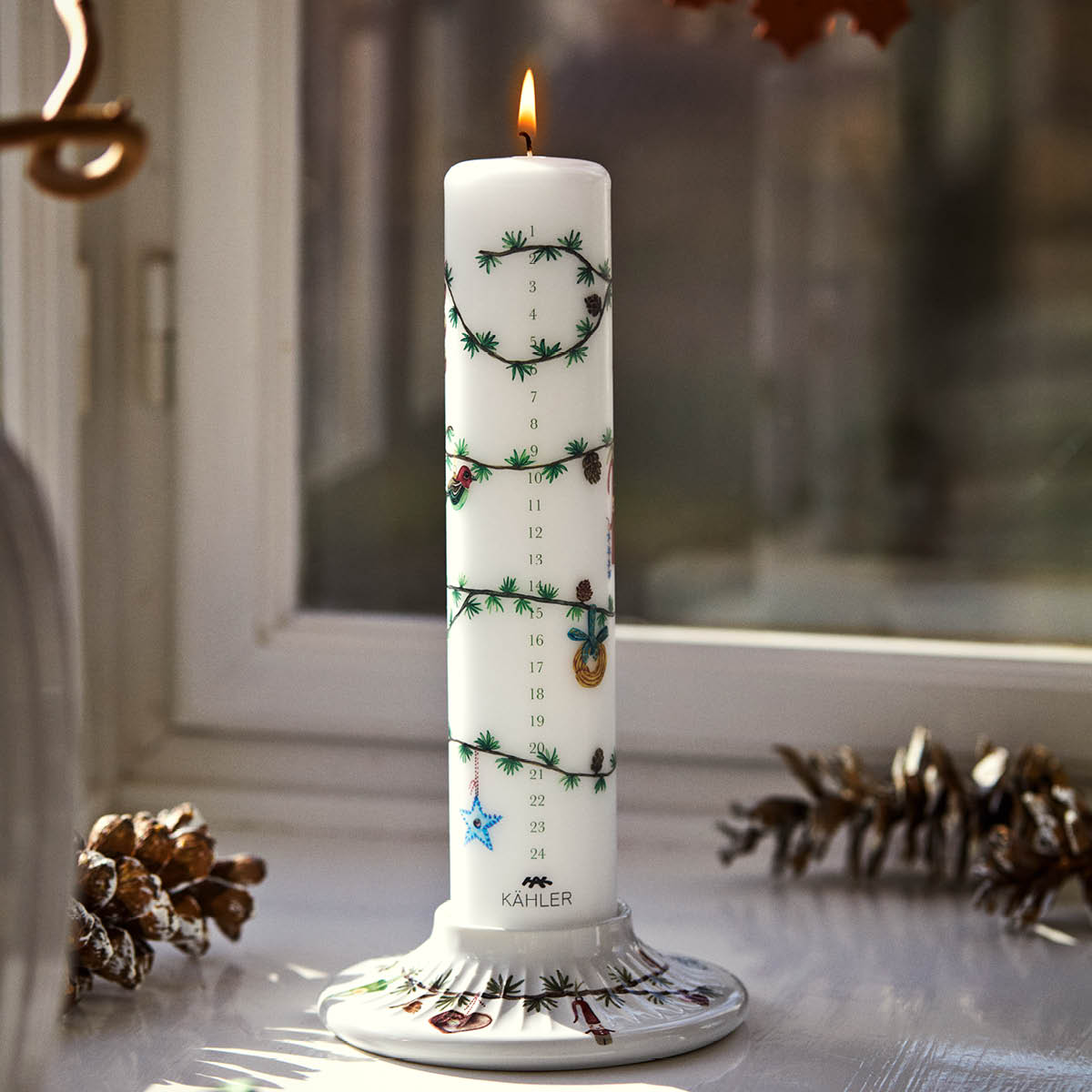 Kähler Hammershøi Christmas adventsljus 2026 25 cm vit med dekor