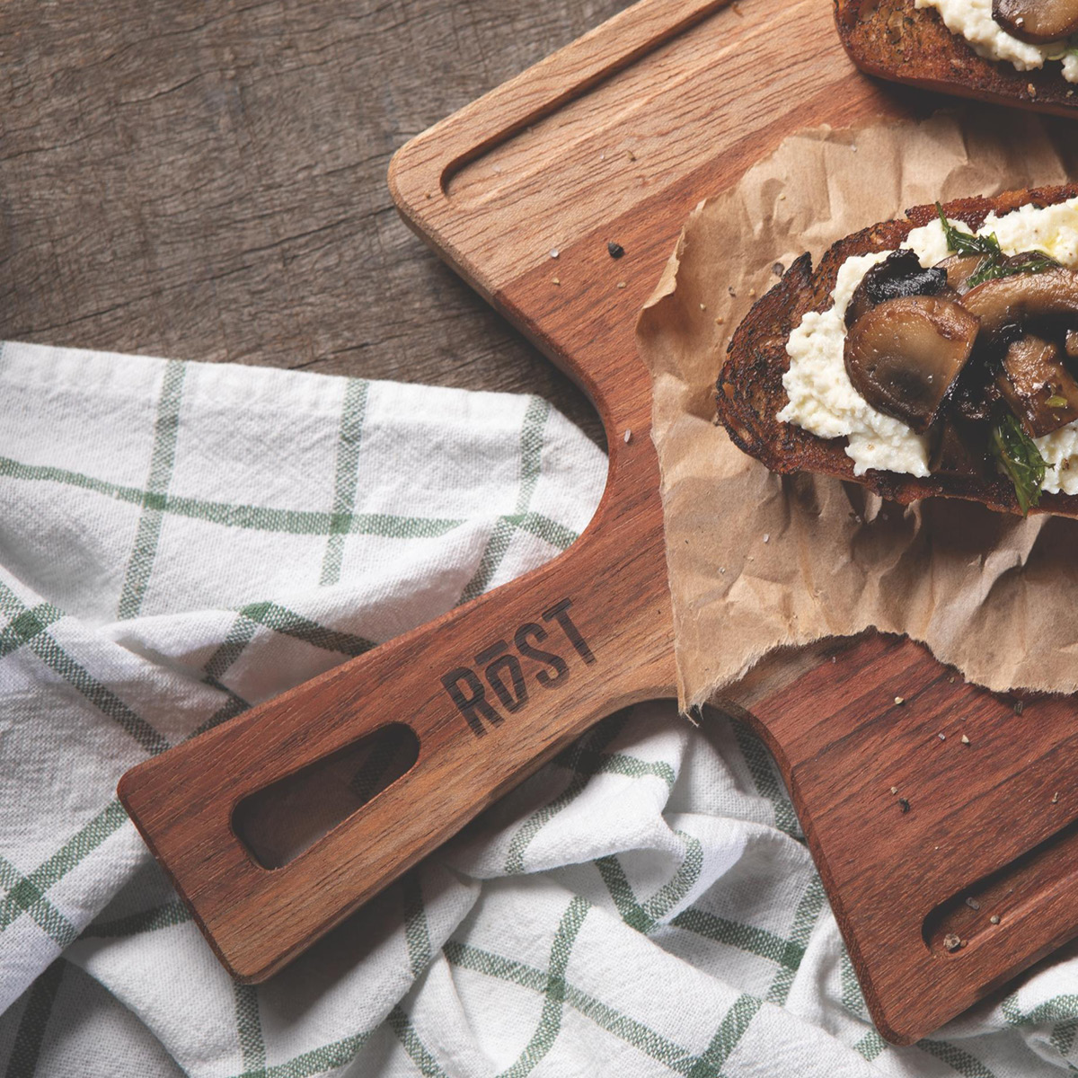 Tramontina Wooden Board skärbräda / serveringsbräda 40x21 cm