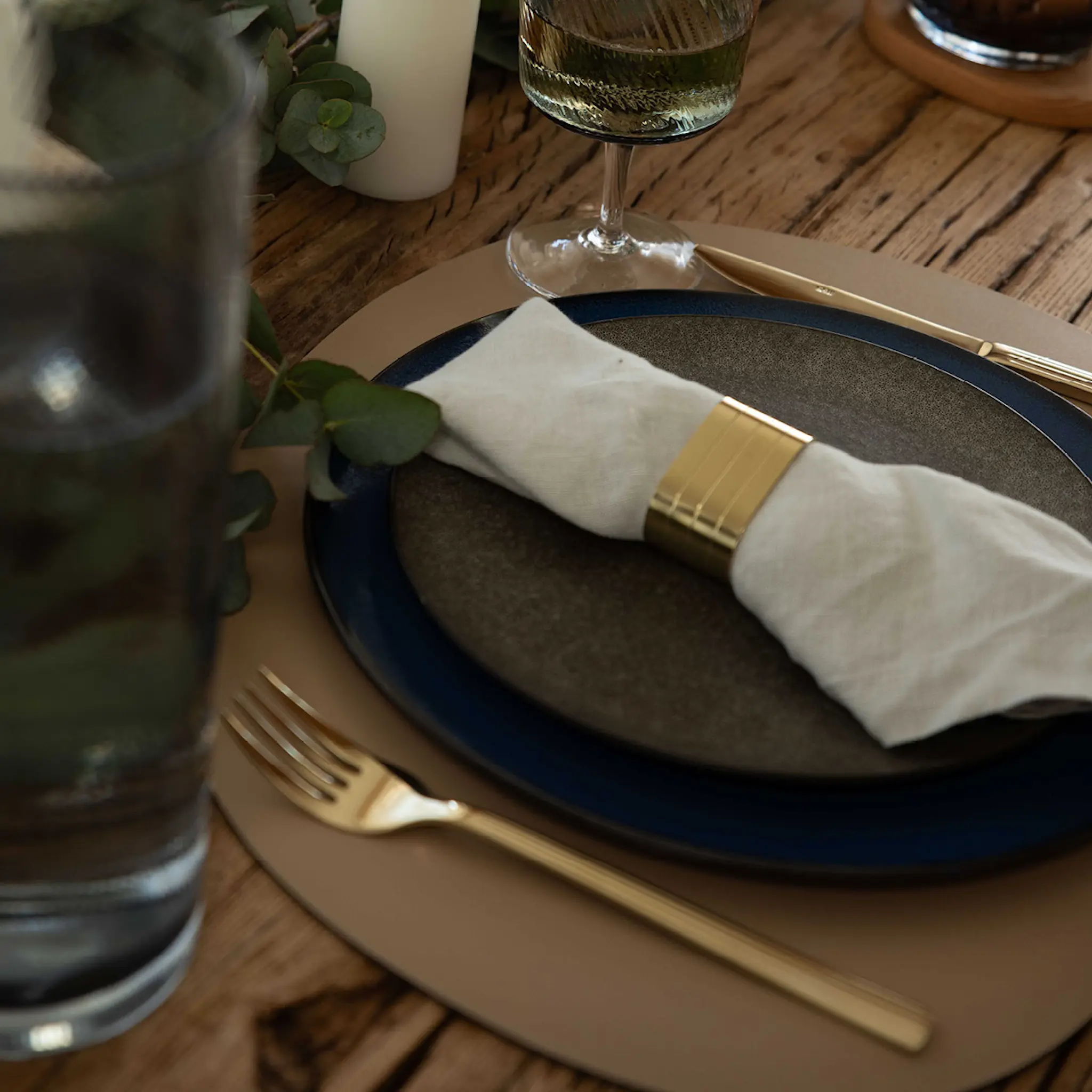 Aida RAW Cutlery servettring 4-pack champagne gold