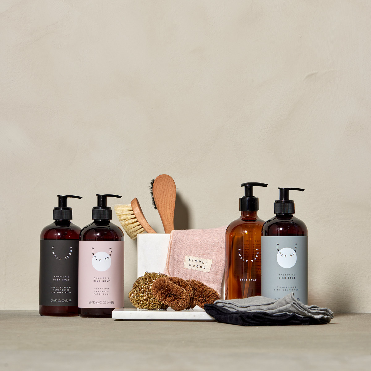 Simple Goods Lemongrass Diskmedel 450 ml Pumpflaska Svart