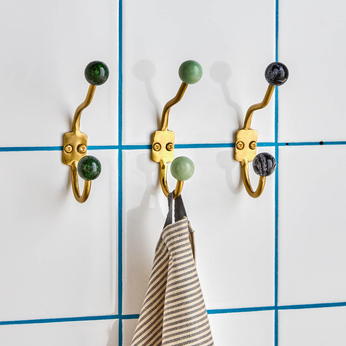 House Doctor Ball väggkrok 13 cm 2-pack mässing/aqua