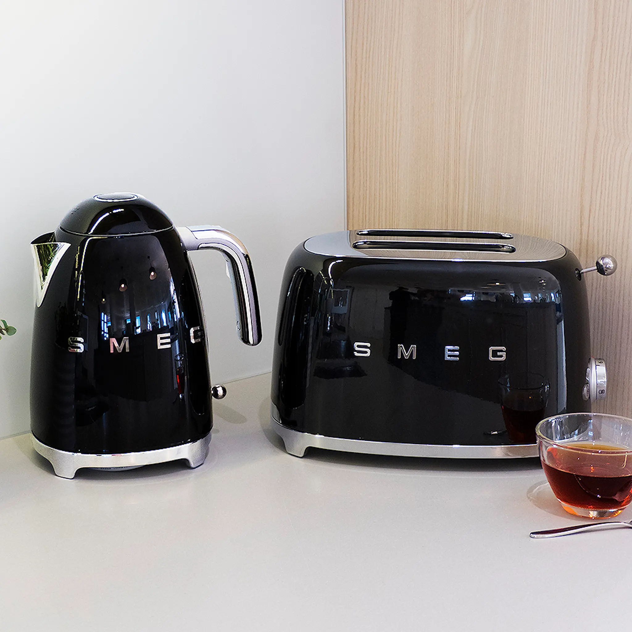 Smeg Smeg Brödrost 2 skivor TSF01 Svart