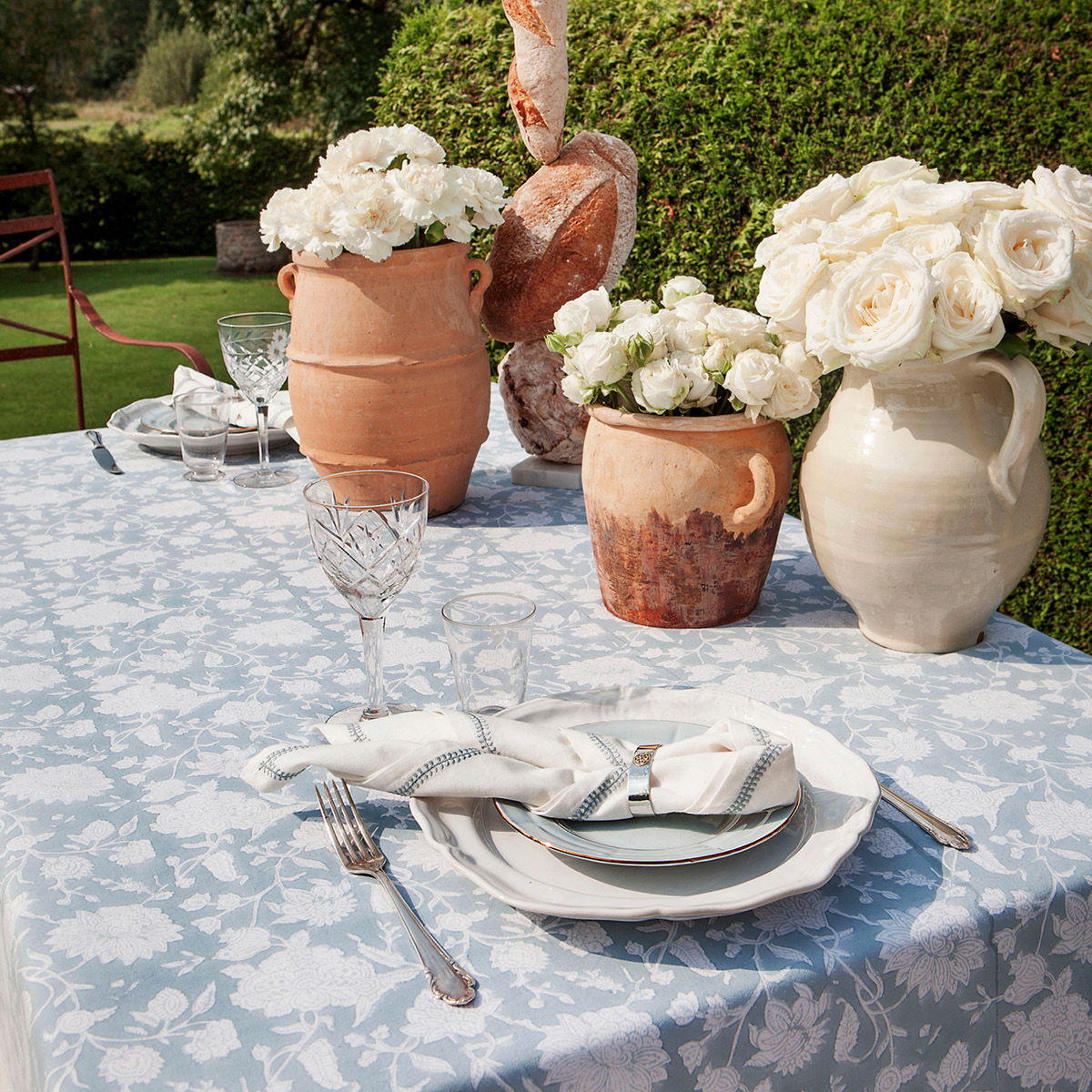 Chamois White Embroidery servetter 50x50 cm 4-pack dusty blue