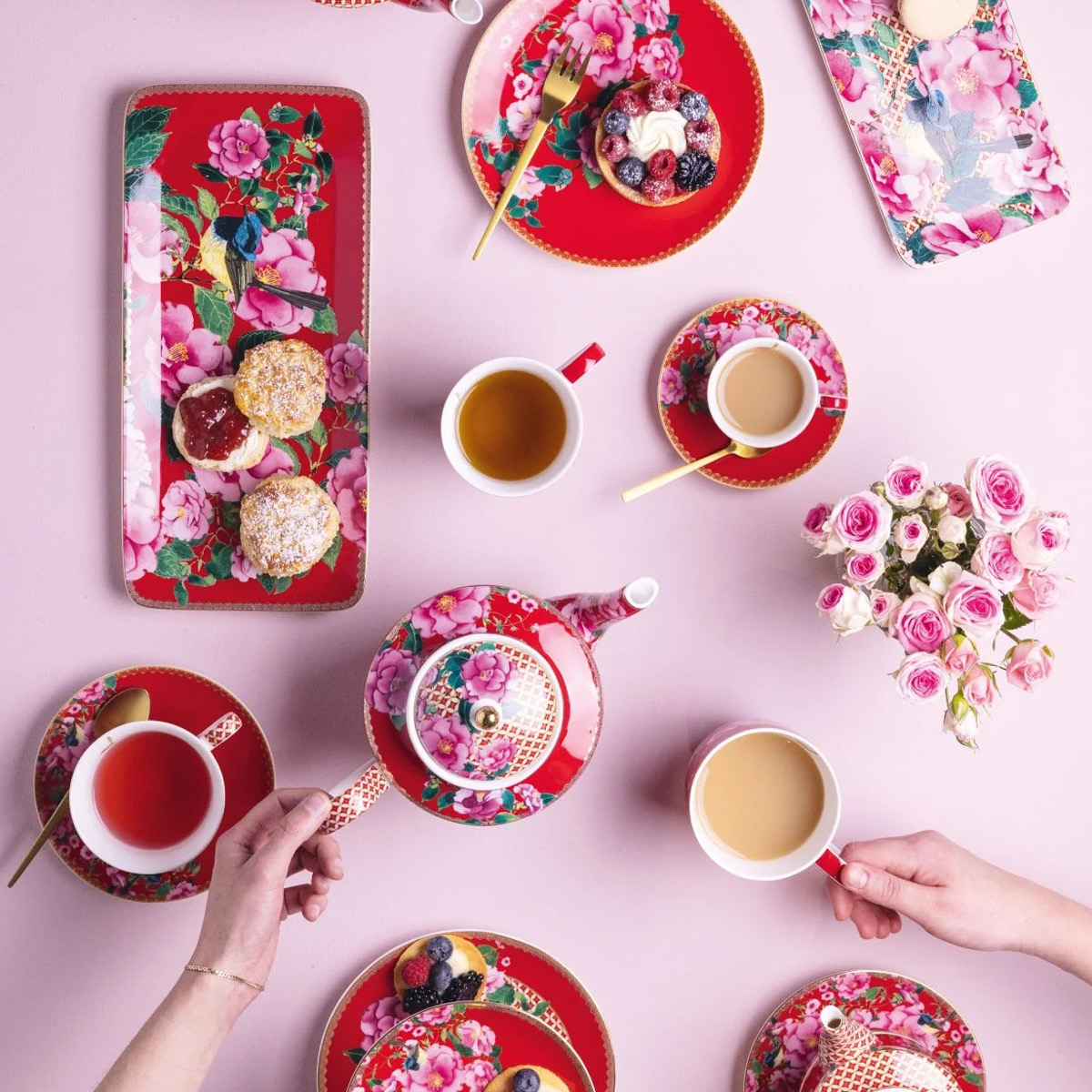 Maxwell & Williams Silk Road mugg 44 cl röd