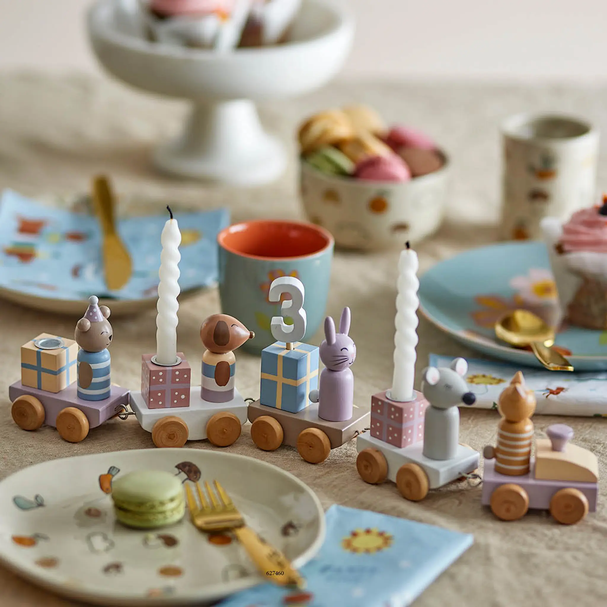 Bloomingville MINI Junaid födelsedagståg 38 cm rosa/brun