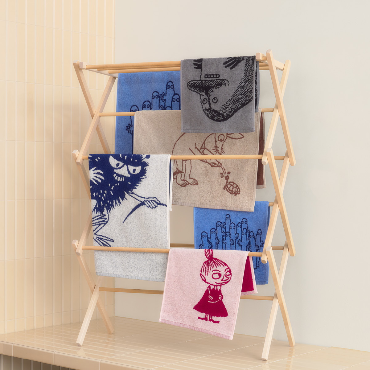 Moomin Arabia Mumin handduk 50x70 cm lilla my rosa