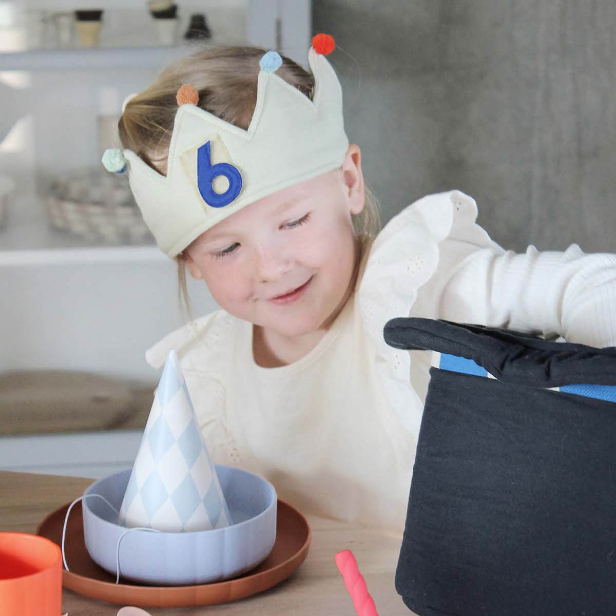 OYOY Magic födelsedagskrona 34x9 cm Multi