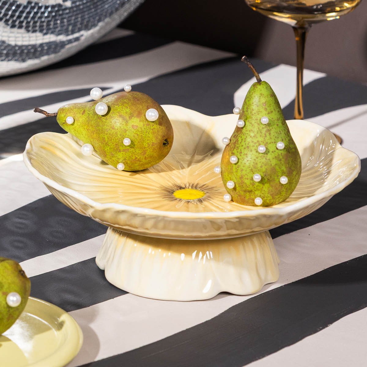 ByOn Poppy tårtfat 26 cm beige