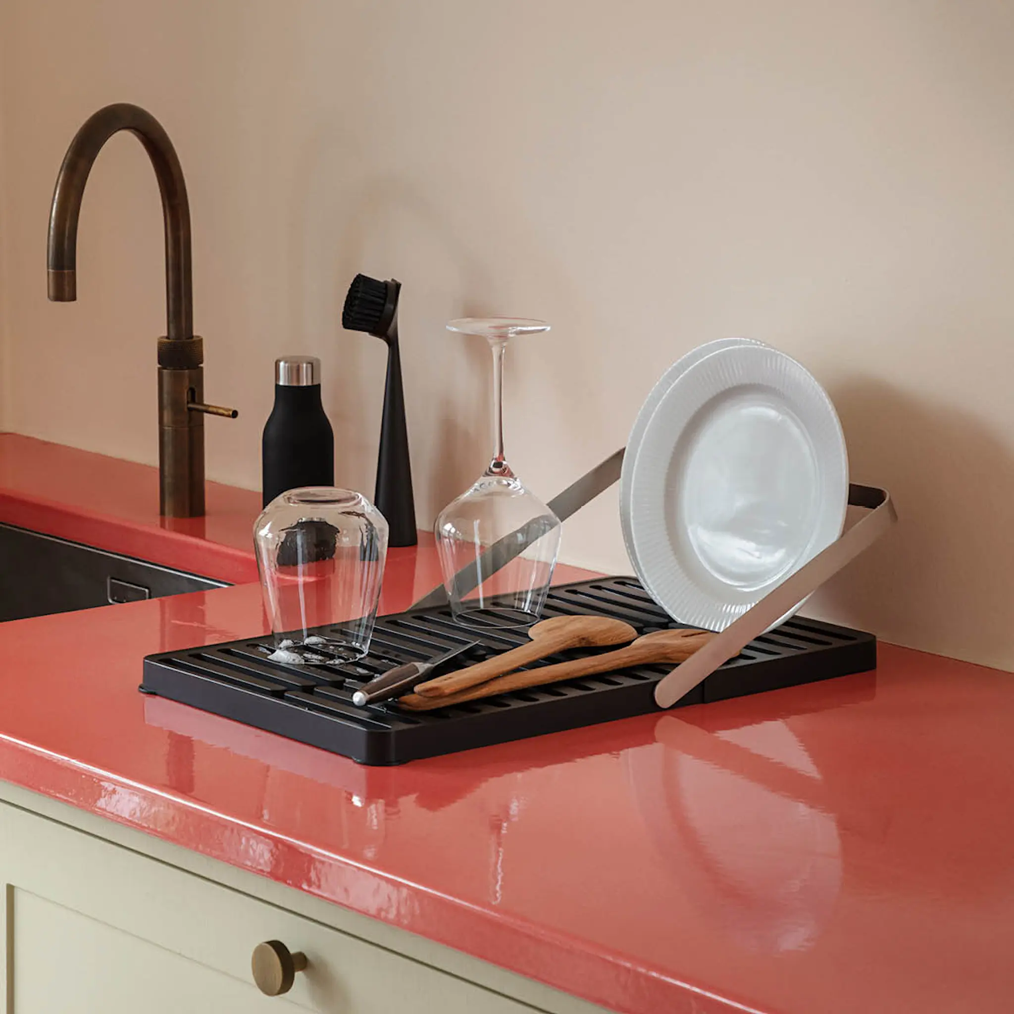 Eva Solo Hopfällbart diskställ 29×46 cm svart