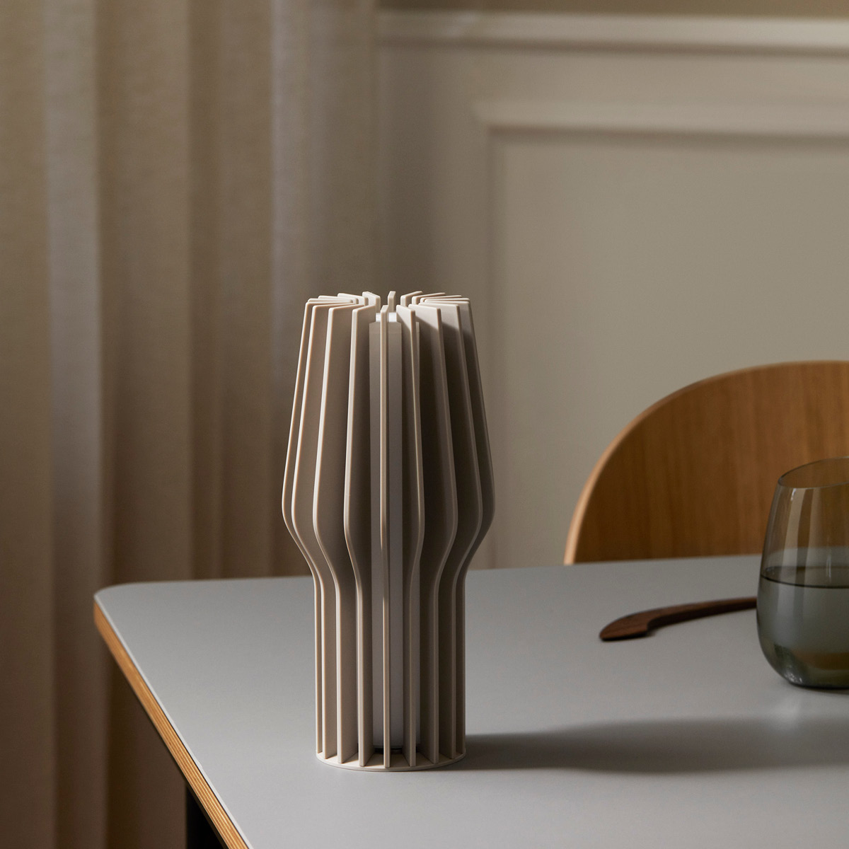 Eva Solo Radiant LED-lampa 25 cm Pearl beige