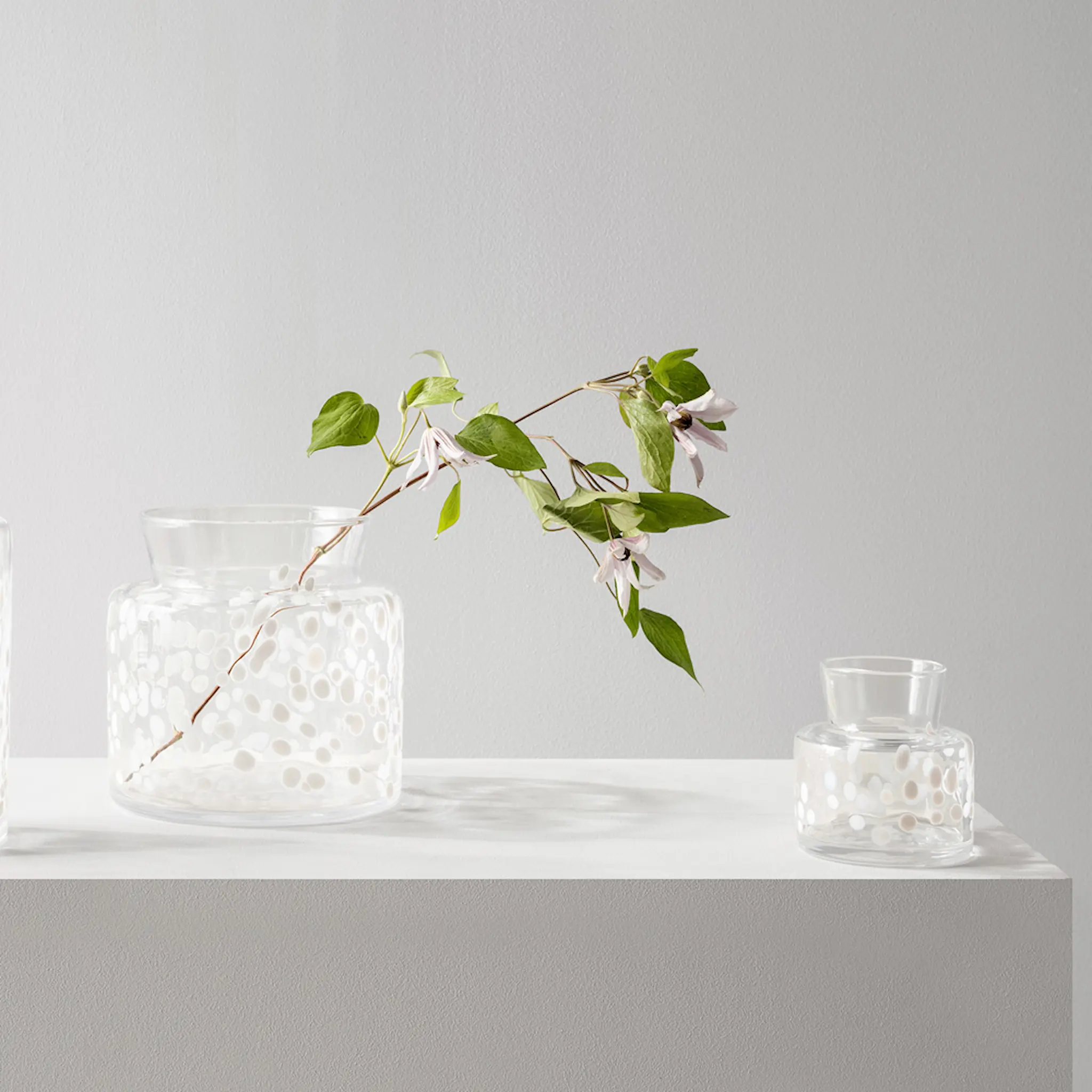 Kosta Boda Meadow Vas Vinter 11,5 cm Vit