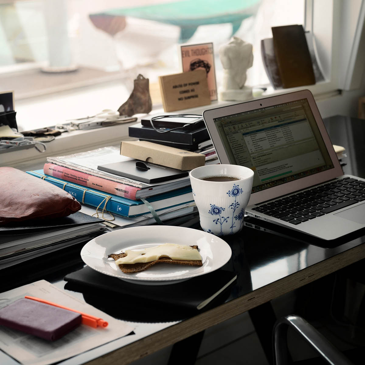 Royal Copenhagen White Elements Lautanen 25 cm