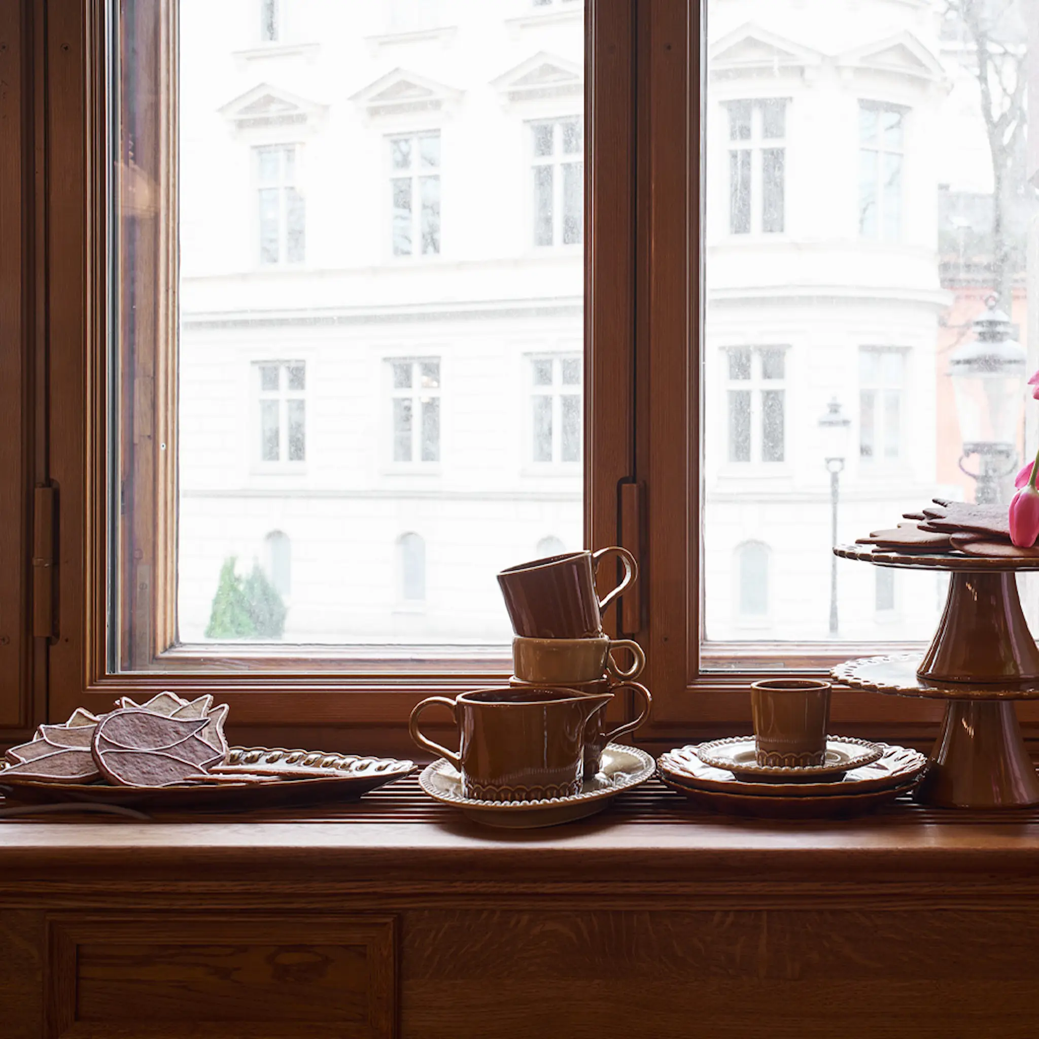 PotteryJo Tulipa Fat Ovalt 45 cm Umbra