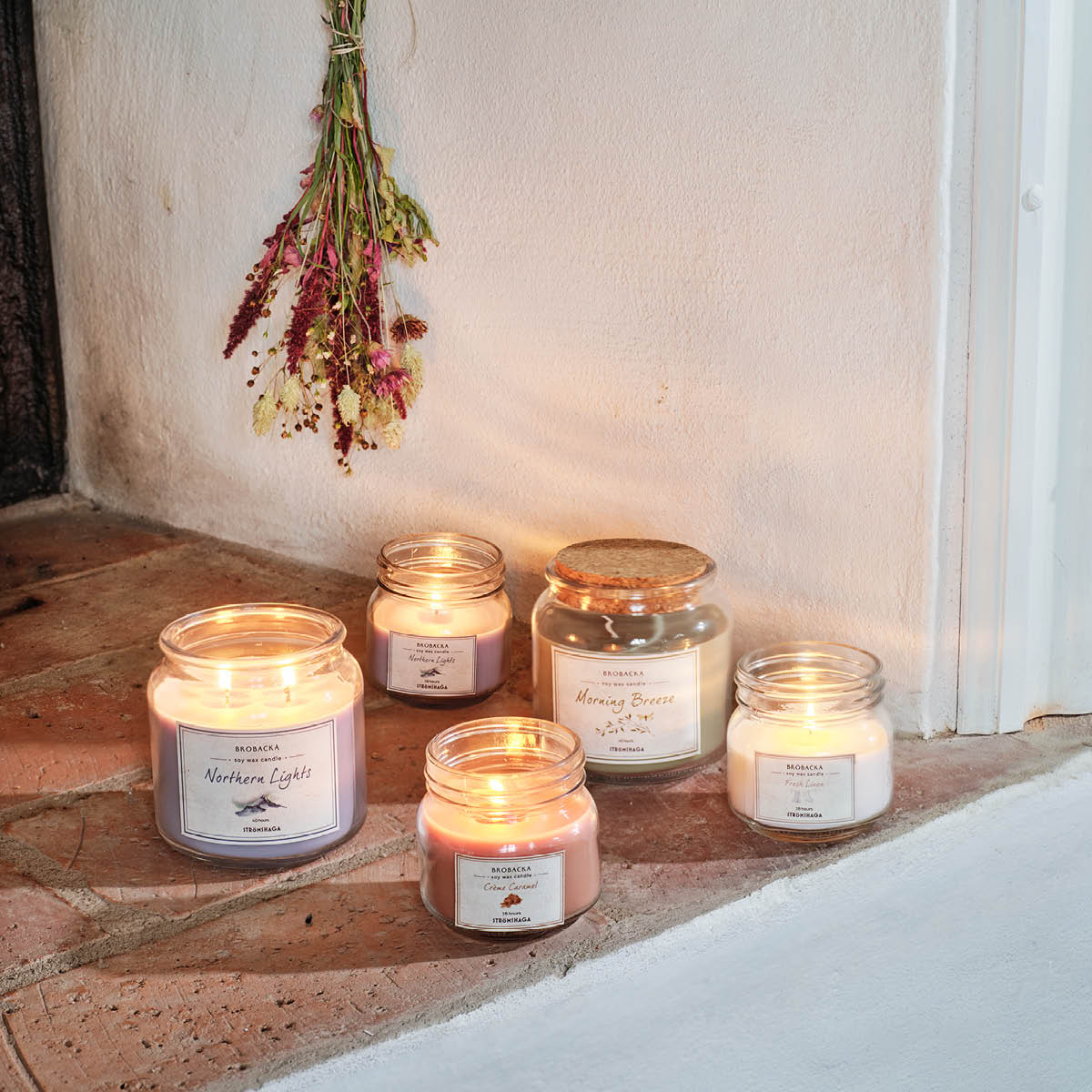 Strömshaga Brobacka Tuoksukynttilä 8 cm Crème Caramel