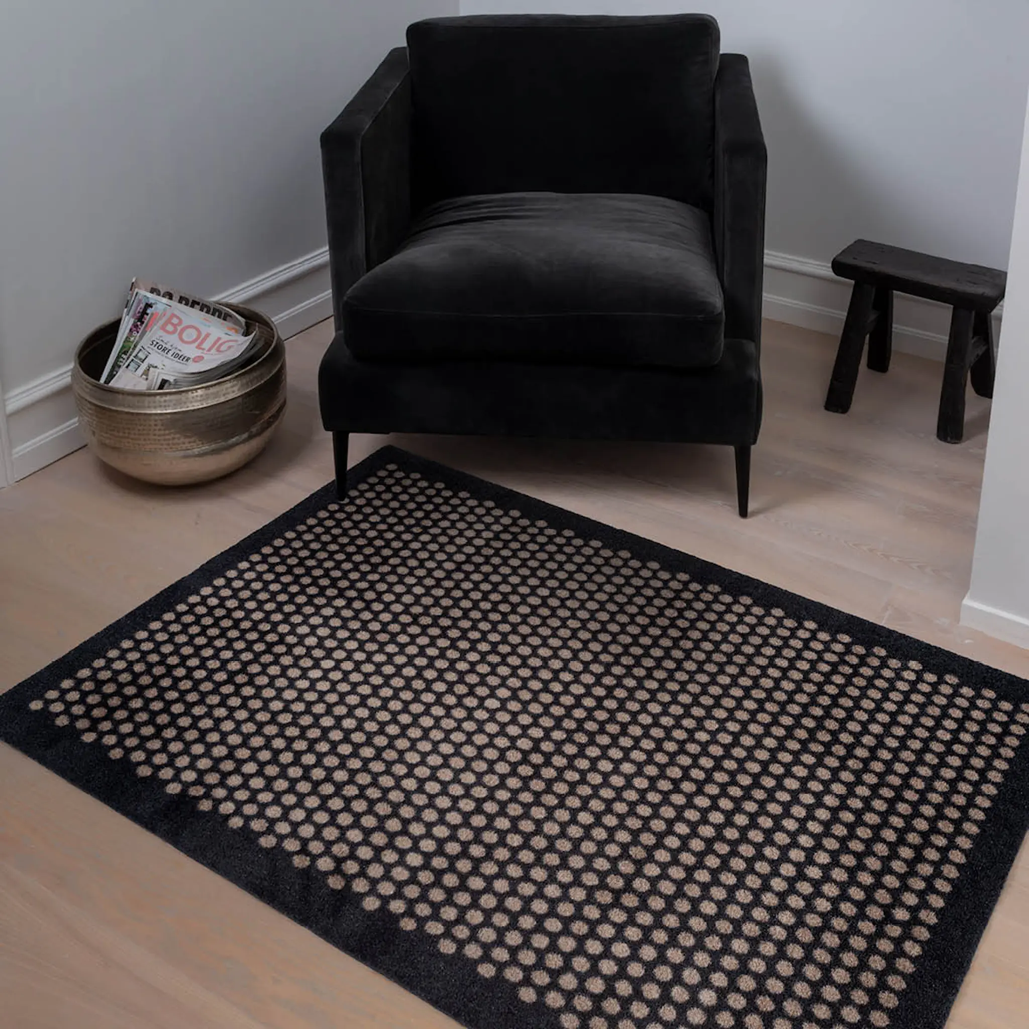 Tica Copenhagen Dot golvmatta 130x90 cm svart/sand