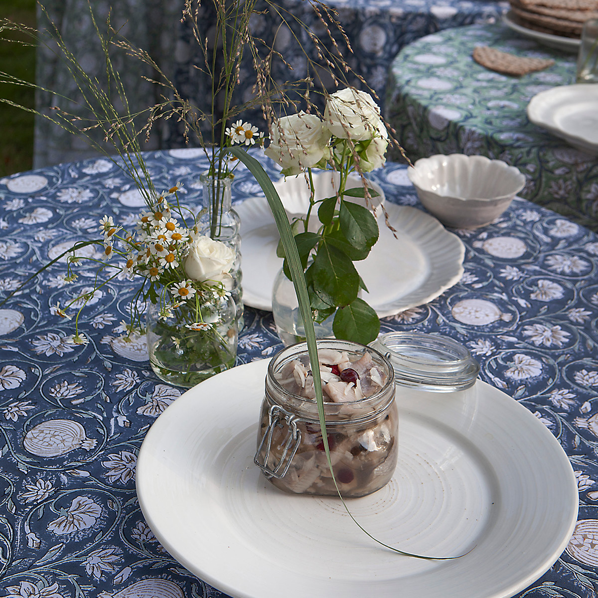 Chamois Tangier Pomegranate Pöytäliina 150x350 cm Blue