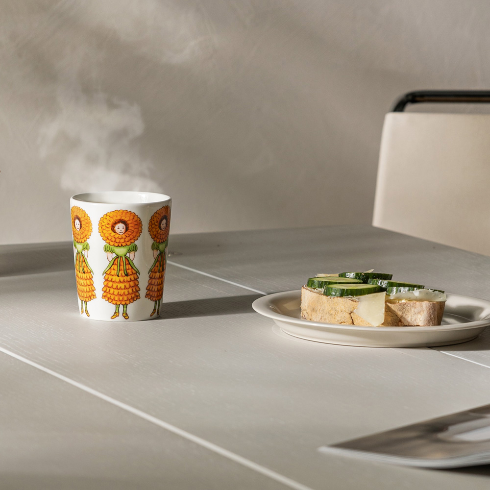 Design House Stockholm Elsa Beskow Mugg Fru Ringblomma 28 cl