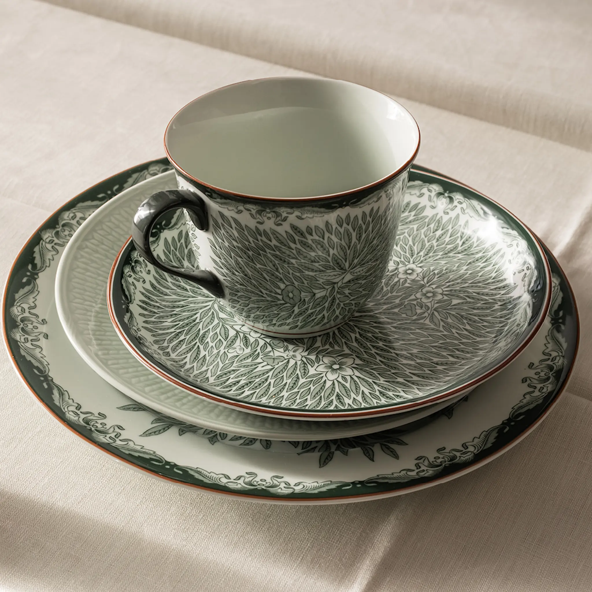 Rörstrand Ostindia Floris tallrik 27 cm grön