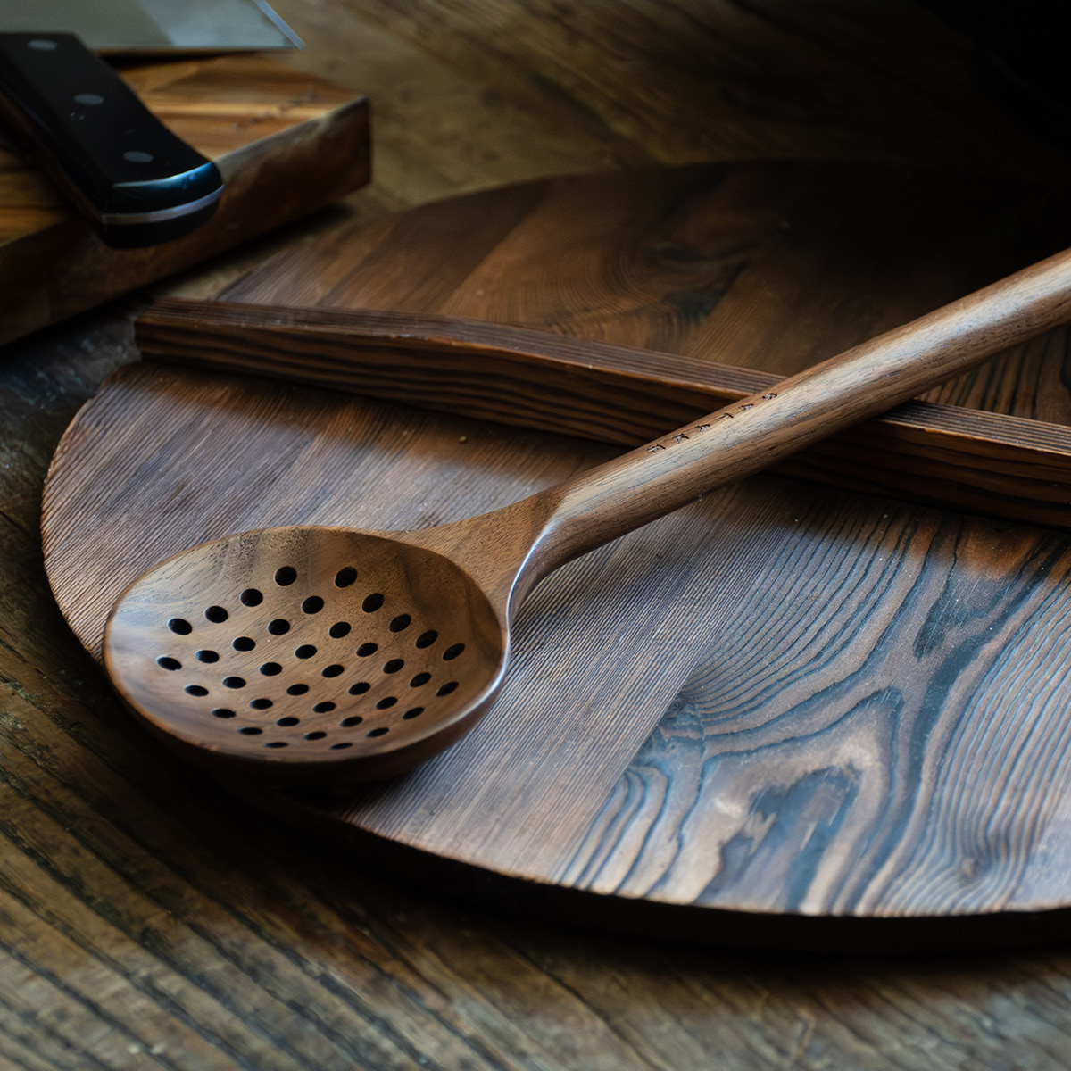 Satake Hålslev 33,5 cm valnöt