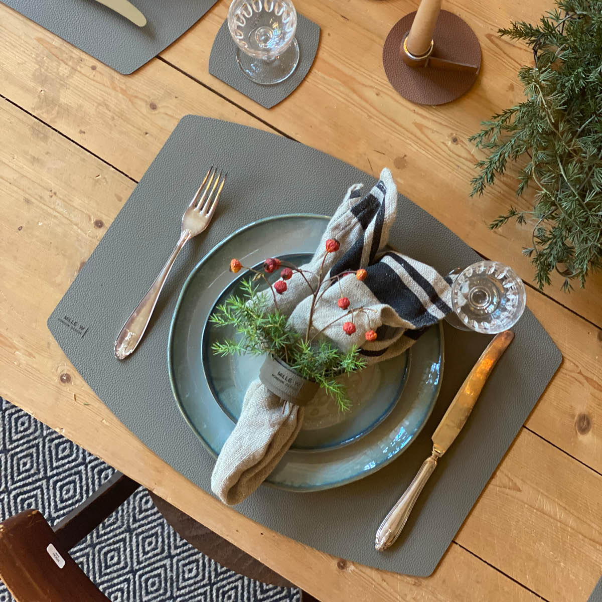 MiLLE W NORDISK DESIGN Ellips Pöytätabletti 45x35 cm Harmaa