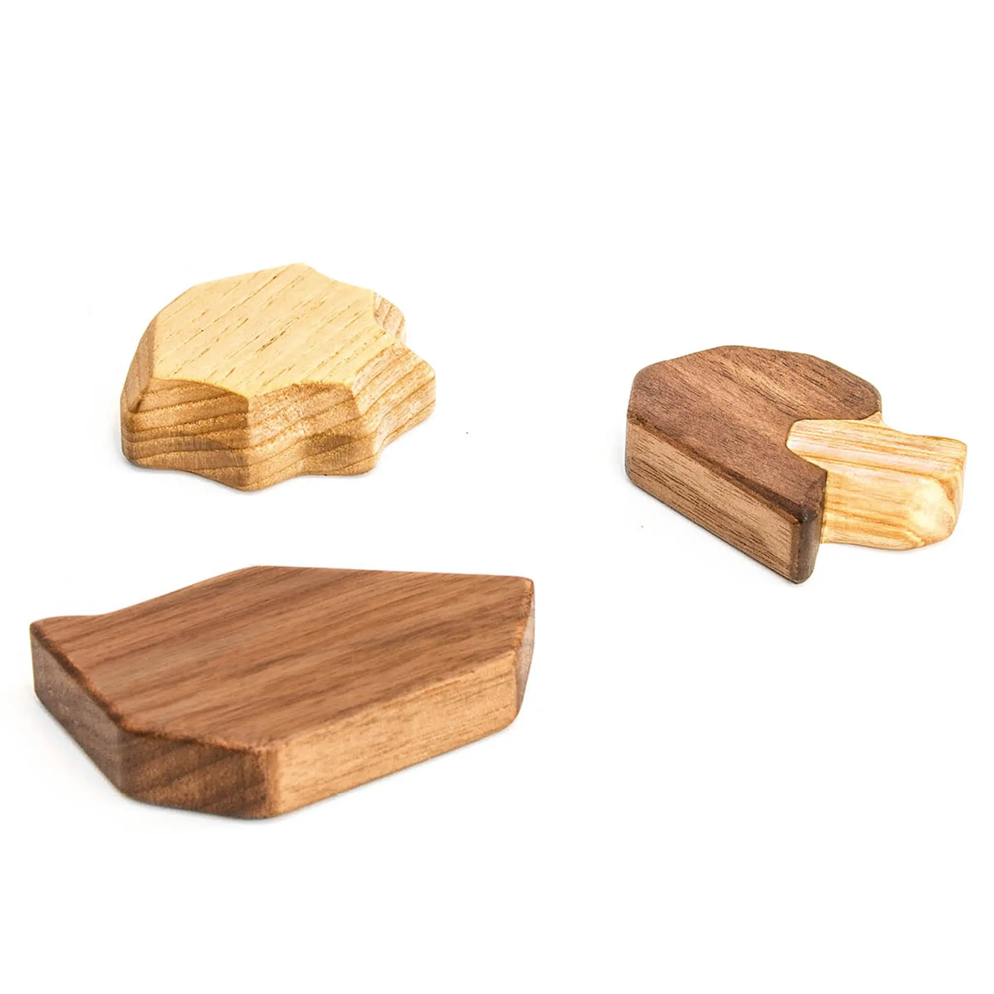 FableWood Puufiguuri Ankanpoikanen 8 cm Pähkinä/Saarni