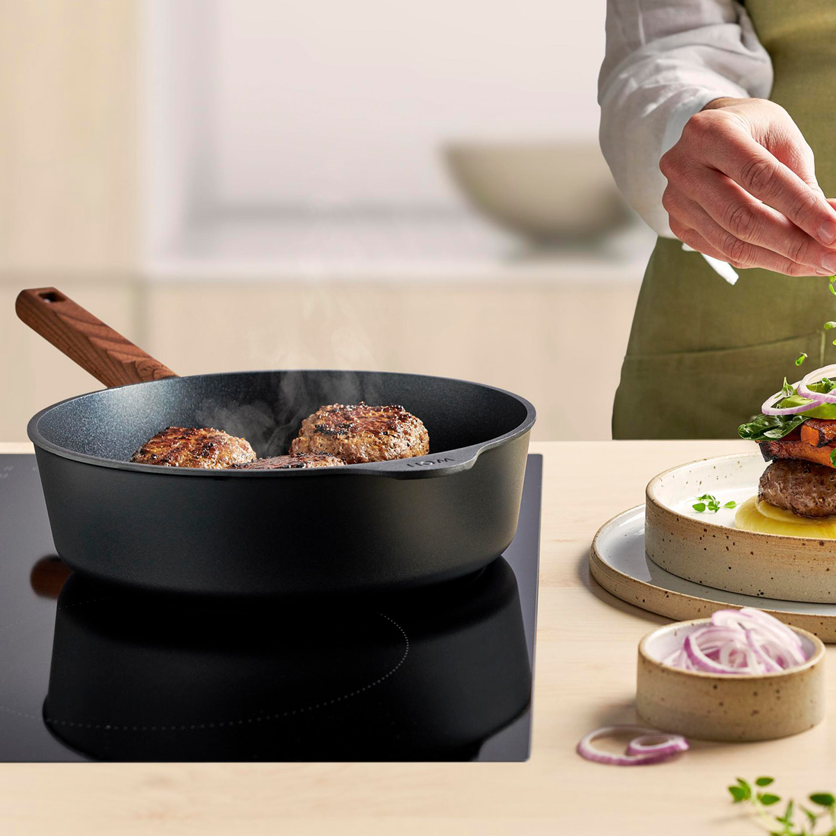 Woll ECO Logic QXR Paistokasari 28 cm Puukahva