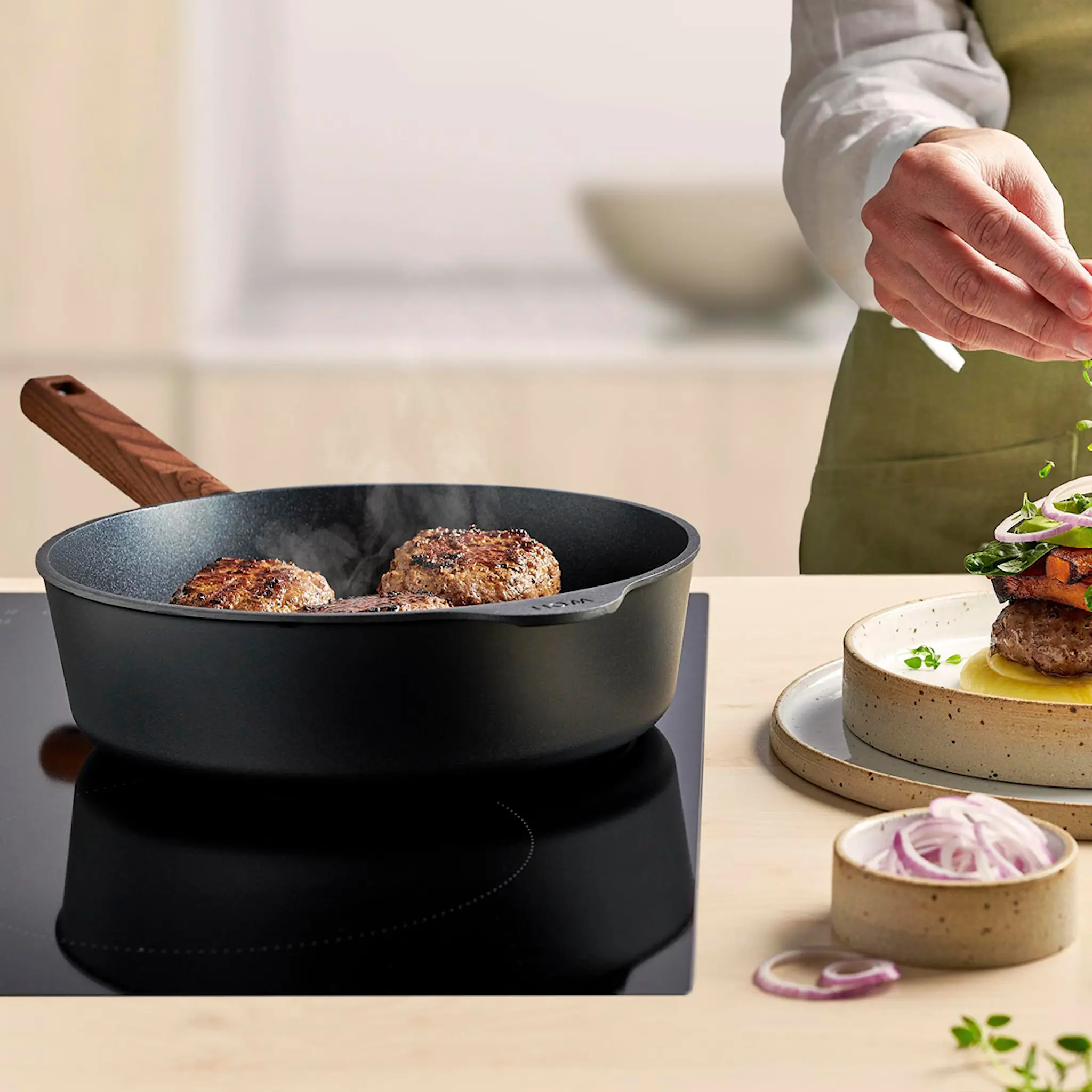 Woll ECO Logic QXR Paistokasari 28 cm Puukahva