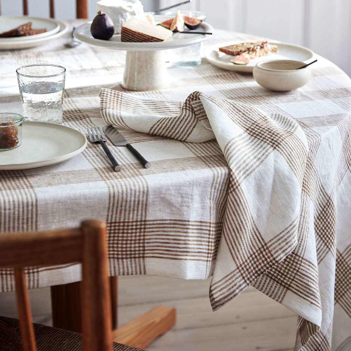 Tell Me More Odette kökshandduk linne 50x70 cm brun