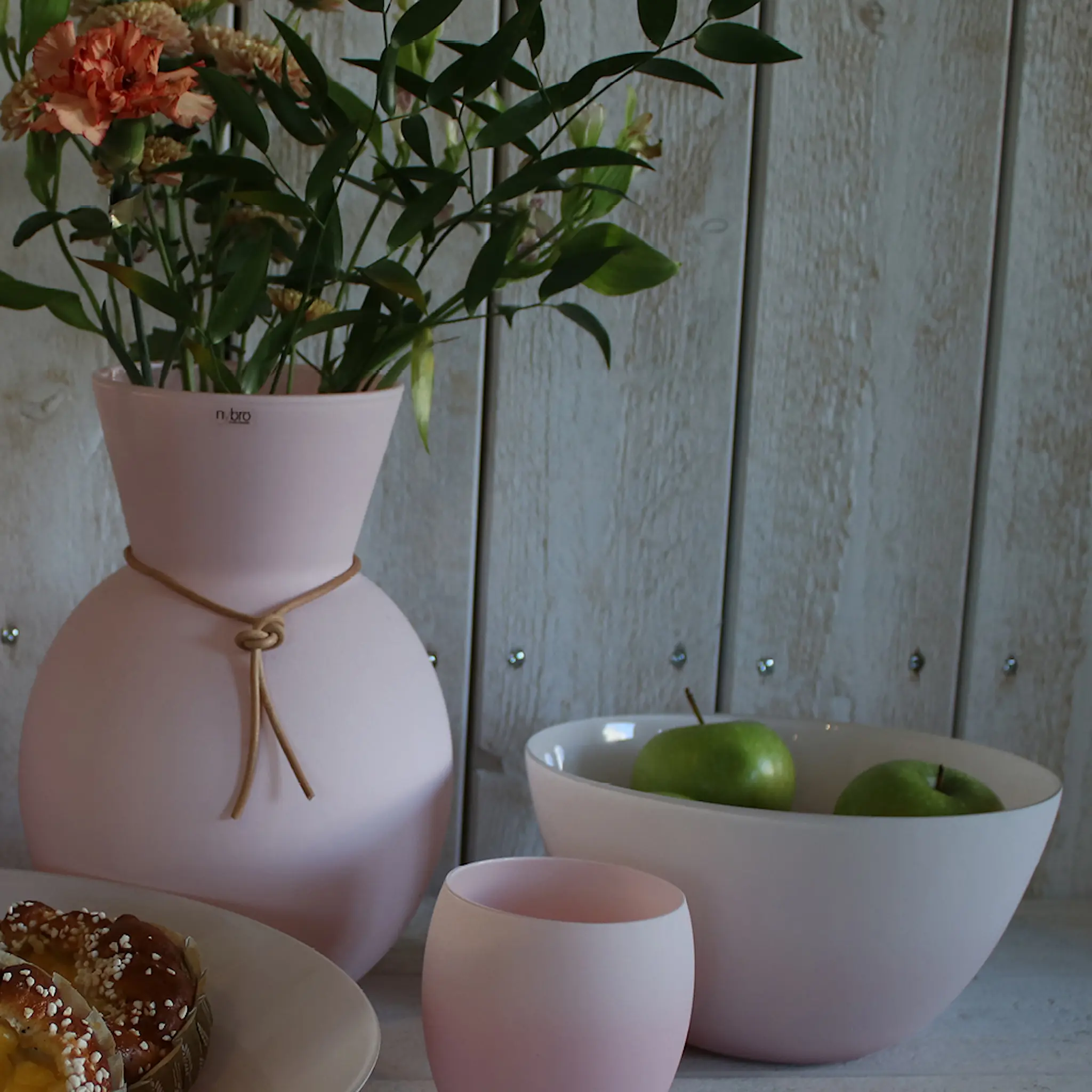 Nybro Crystal Happy Skål 21 cm Hallongrädde