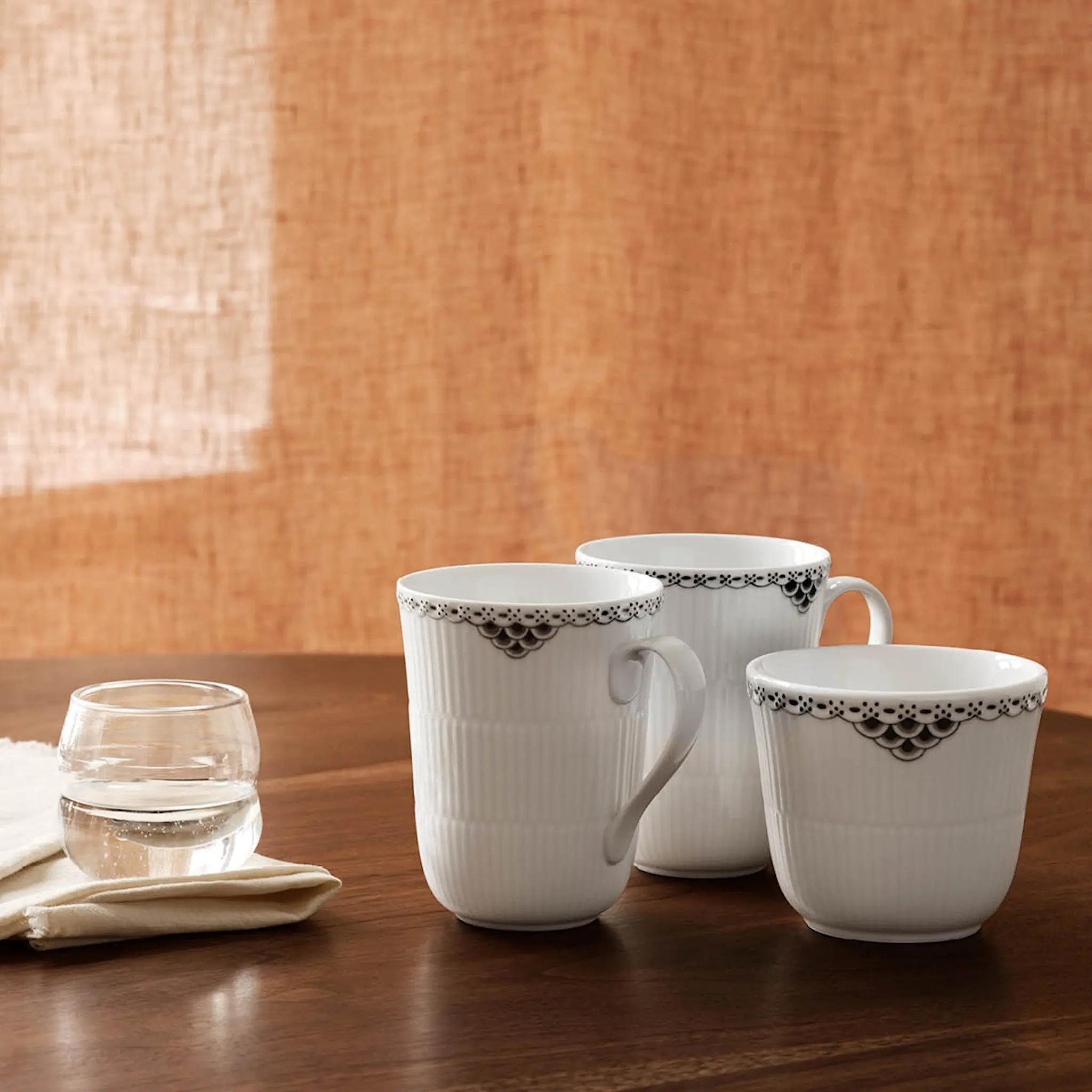 Royal Copenhagen Black Lace mugg 36 cl 2-pack vit/svart