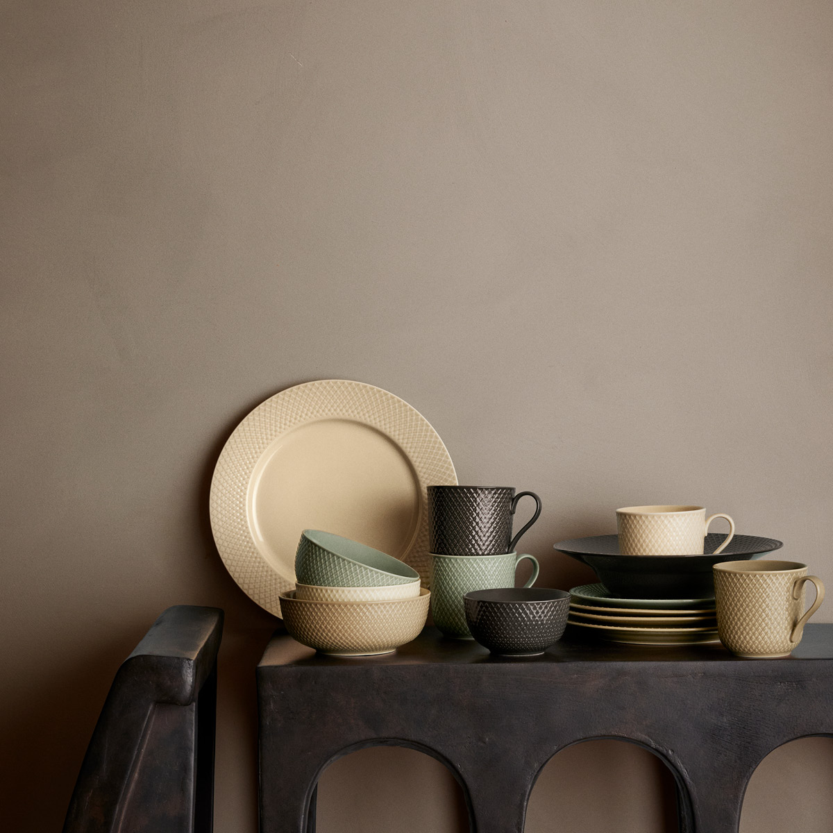 Lyngby Porcelæn Rhombe Earth tallrik 21 cm moss