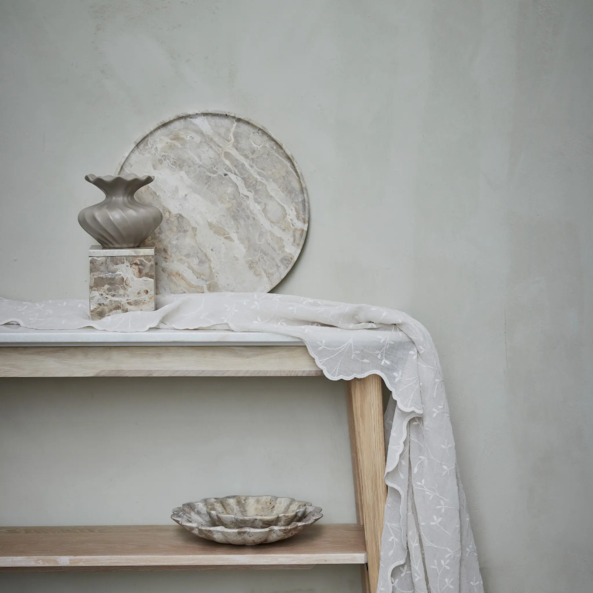 Lene Bjerre Ellia bricka 40x40 cm sand