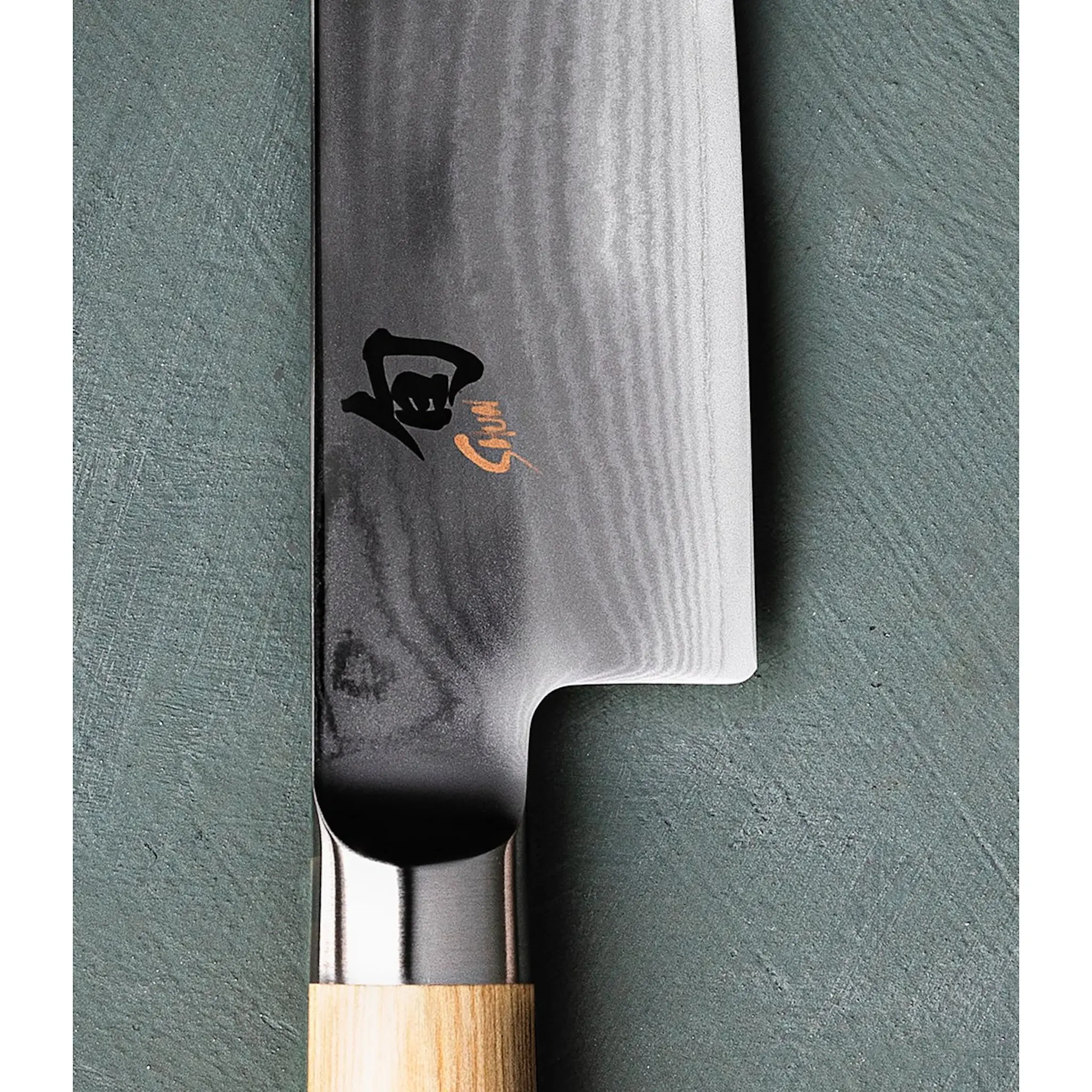 KAI Shun Classic White Gyuto 20 cm Rostfri