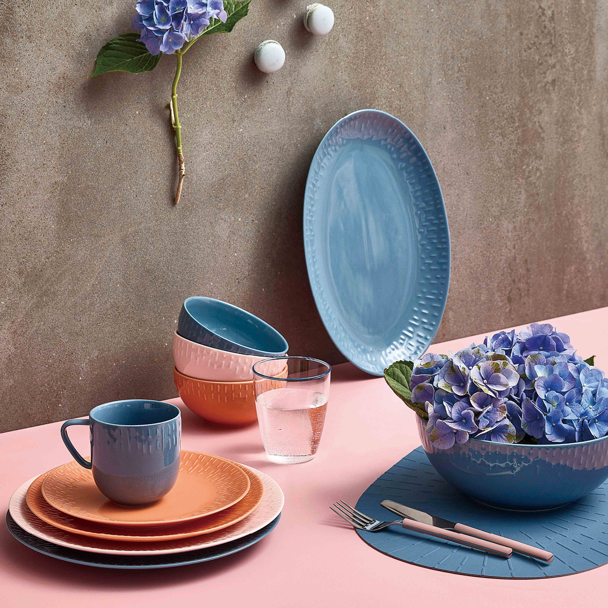 Aida - Life in colour Confetti bordstablett 45x30,6 cm Blueberry