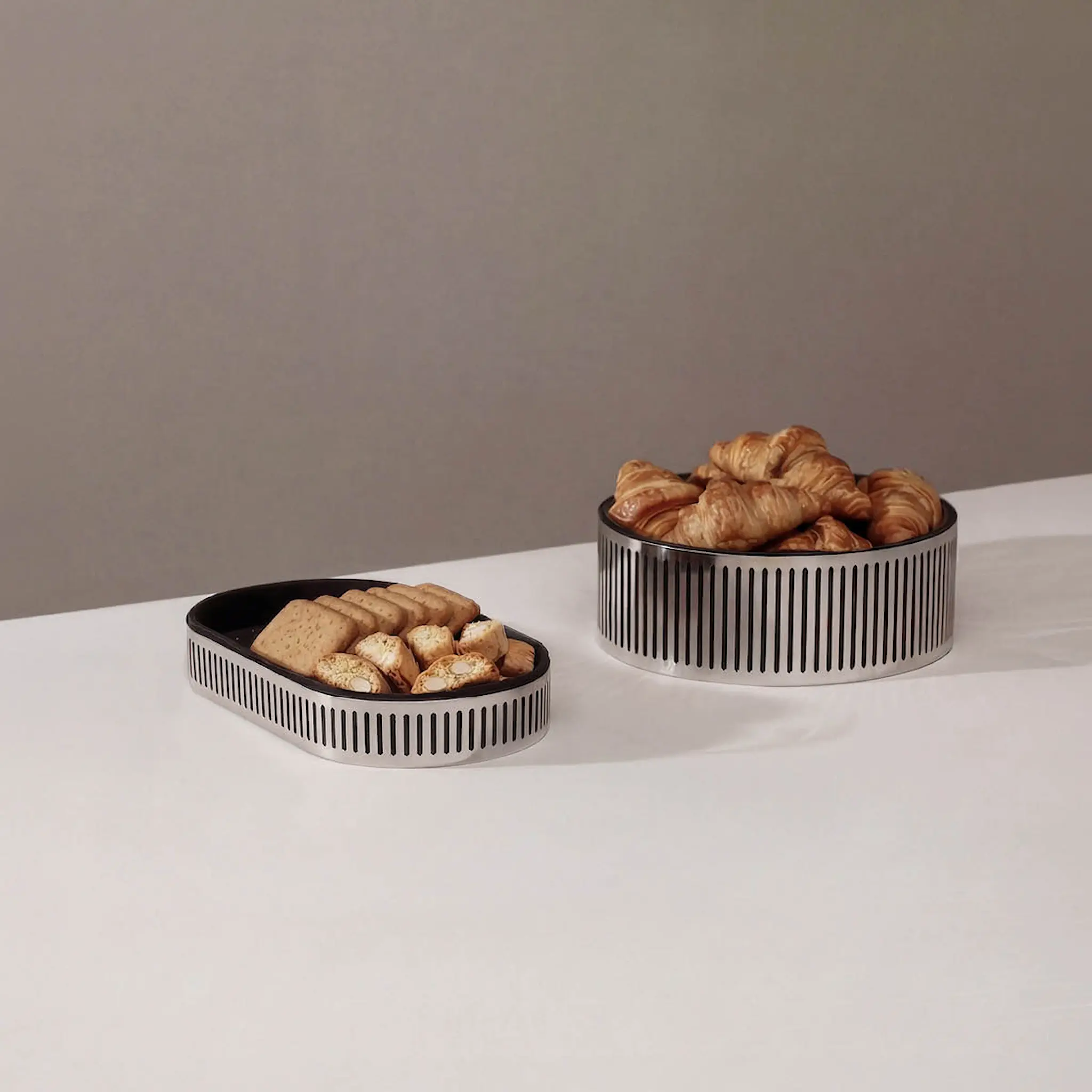 Stelton Orlo leipäpussi tarjottimelle 632 4 cm musta