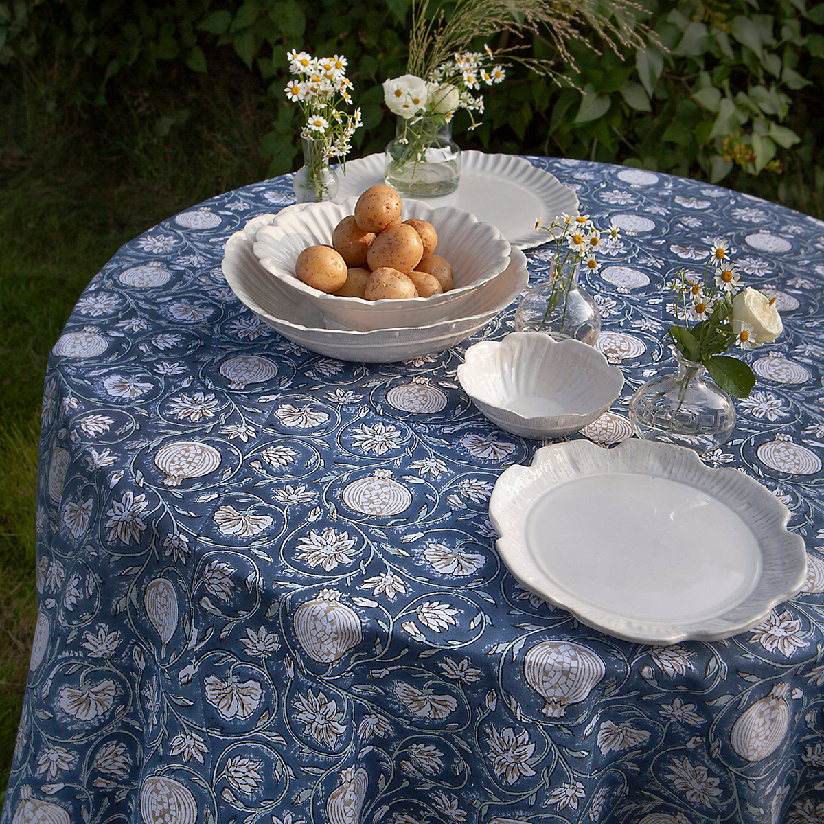 Chamois Tangier Pomegranate rund duk Ø160 cm blå