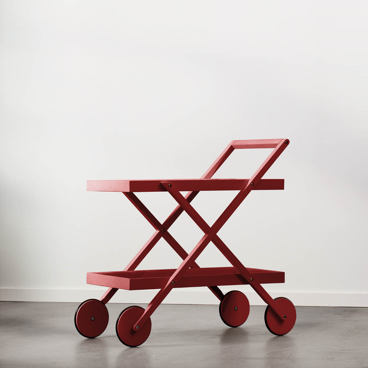 Design House Stockholm Exit serveringsvagn i ek 82x41 cm röd