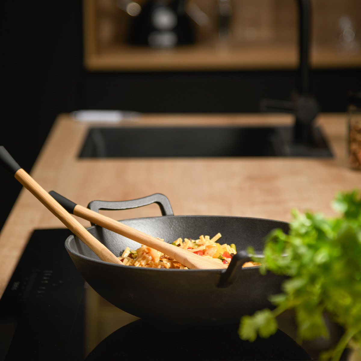 Maku Kitchen Life Wokpanna i gjutjärn 30 cm 3,5 L