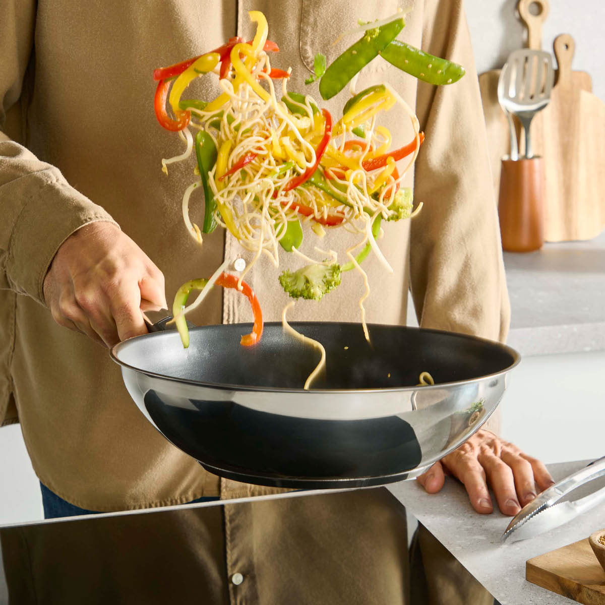 Tefal Emotion Plus SS wokpannu 28 cm keraaminen